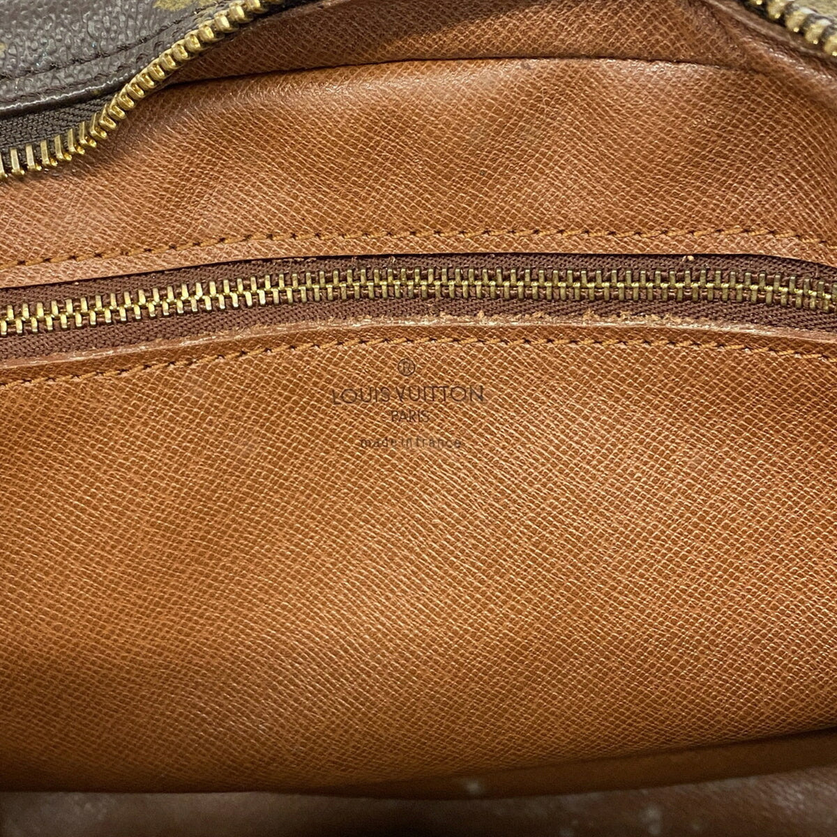 Louis Vuitton Brown Shoulder Bag (Pre-Owned)