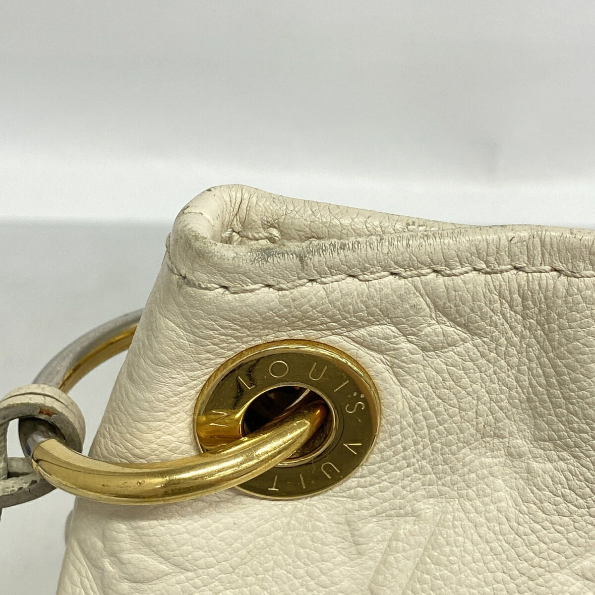 Louis Vuitton Neige Shoulder Bag (Pre-Owned)