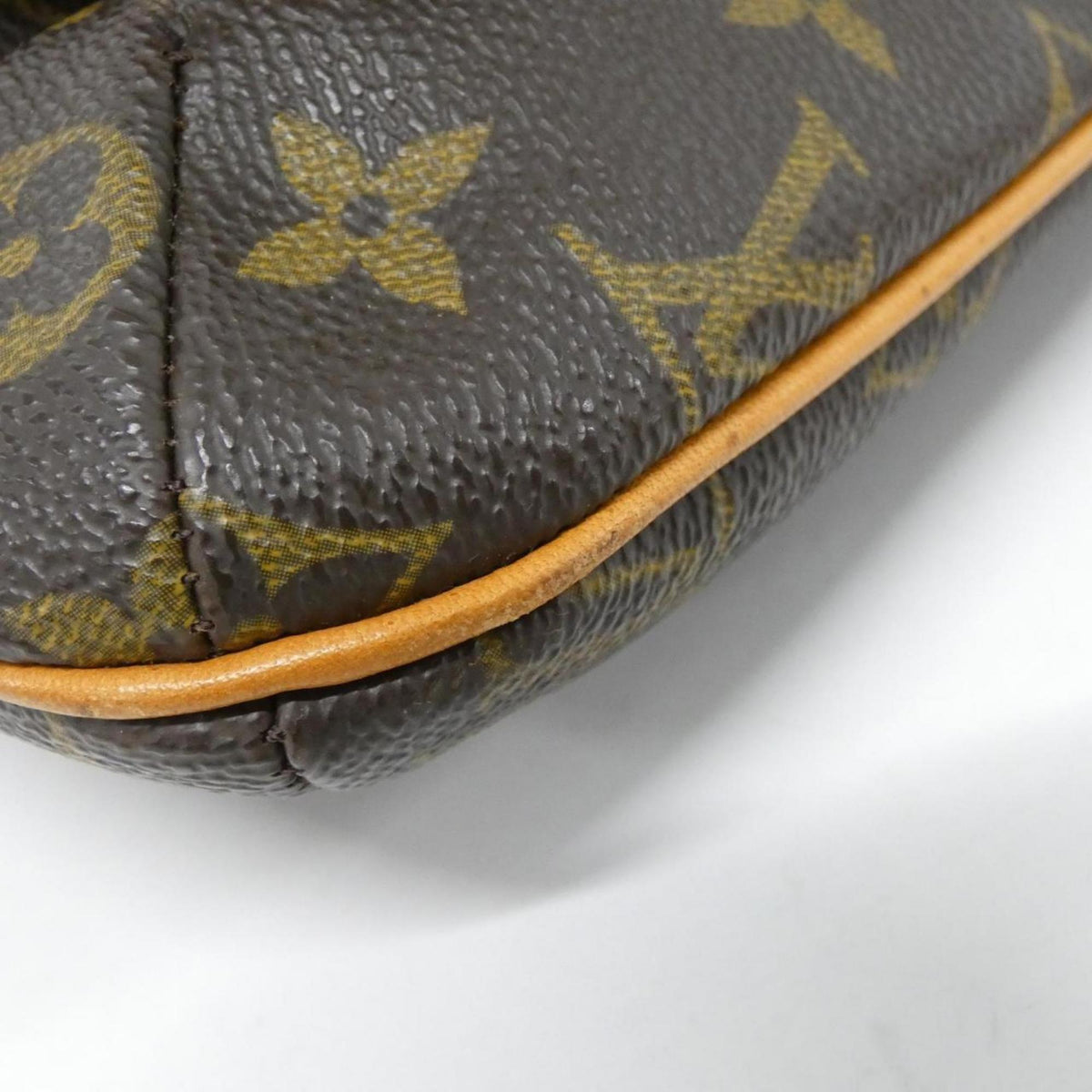 Louis Vuitton Monogram Brown Monogram Monogram Shoulder Bag (Pre-Owned)
