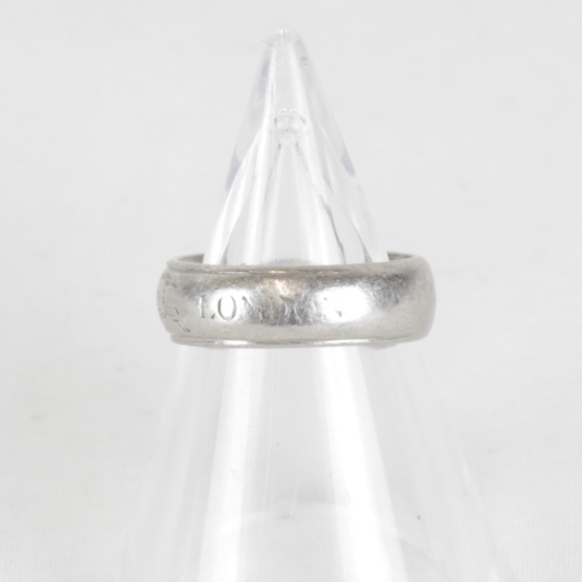 Burberry Silver Platinum 900 Band Ring (Pre-Owned)