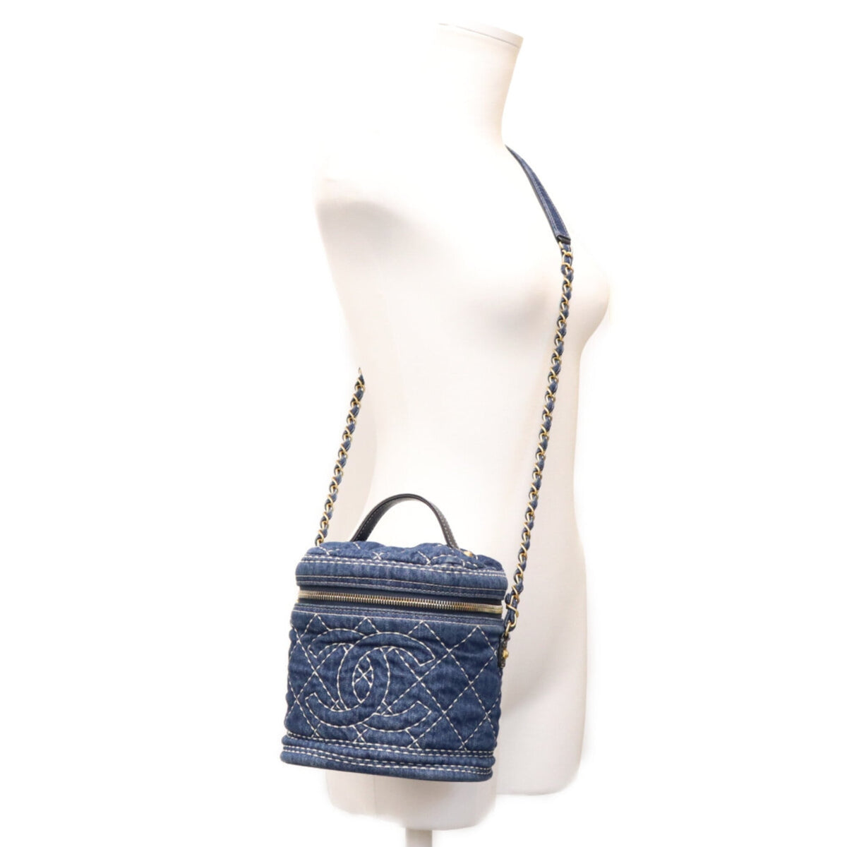 Chanel Gold Denim Shoulder Bag (Pre-Owned)