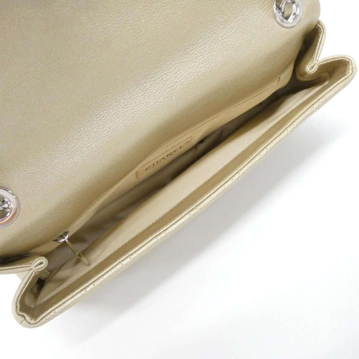 Chanel Gold Leather Shoulder Bag (Pre-Owned)