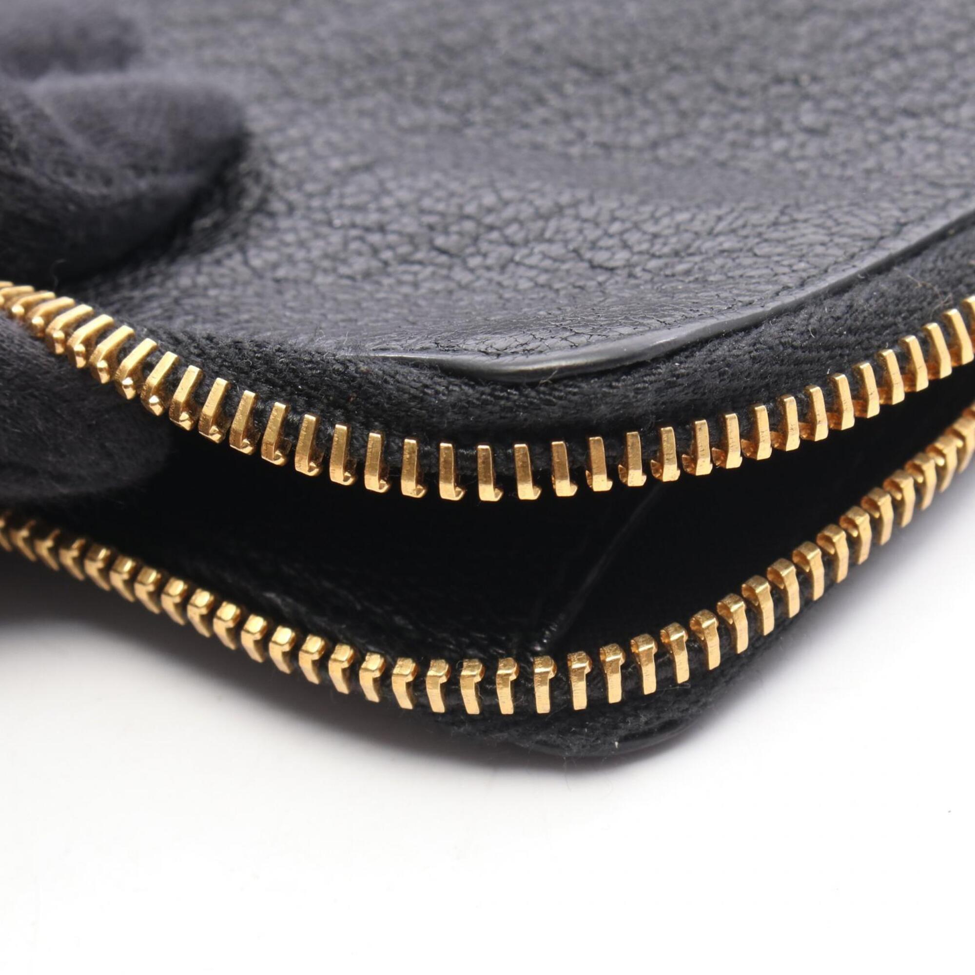 Balenciaga Black Leather Clutch Bag Handbag (Pre-Owned)