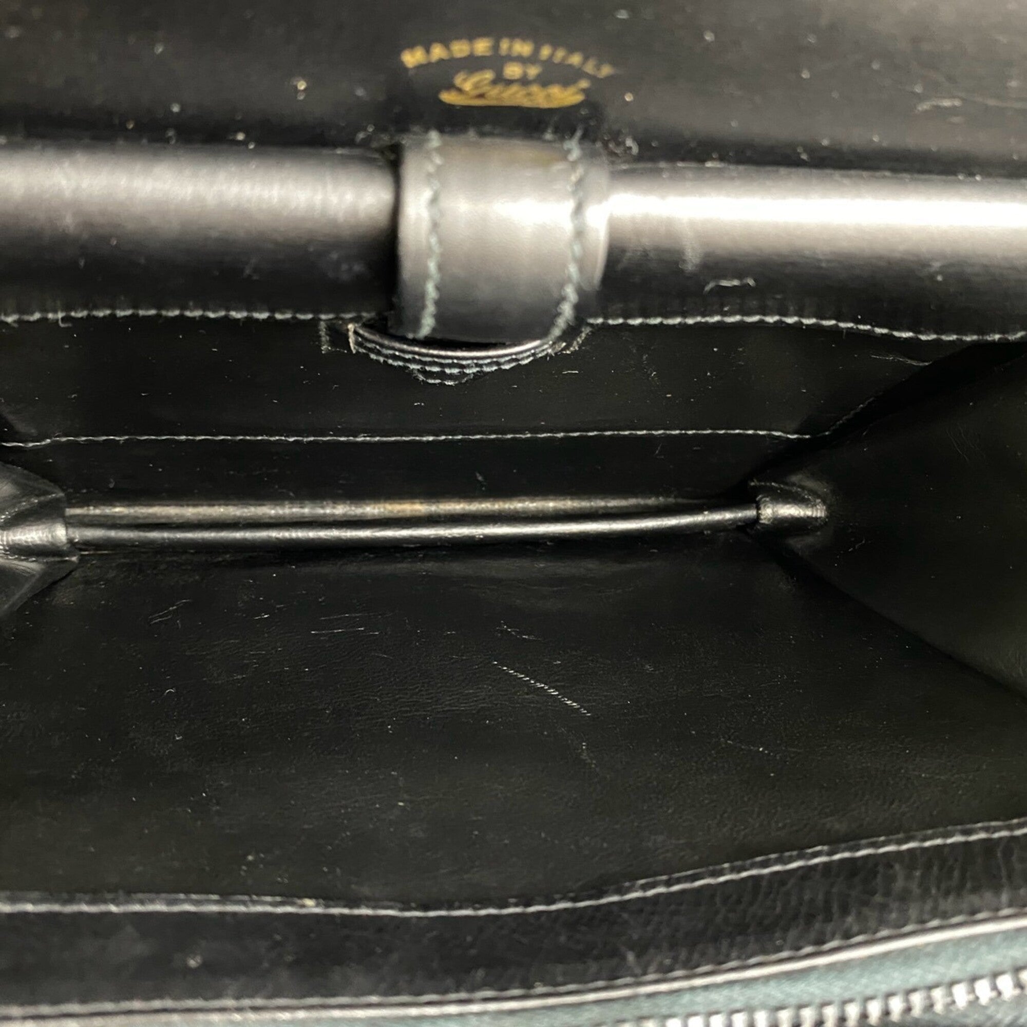 Gucci Black Leather Pochette Shoulder Bag (Pre-Owned)
