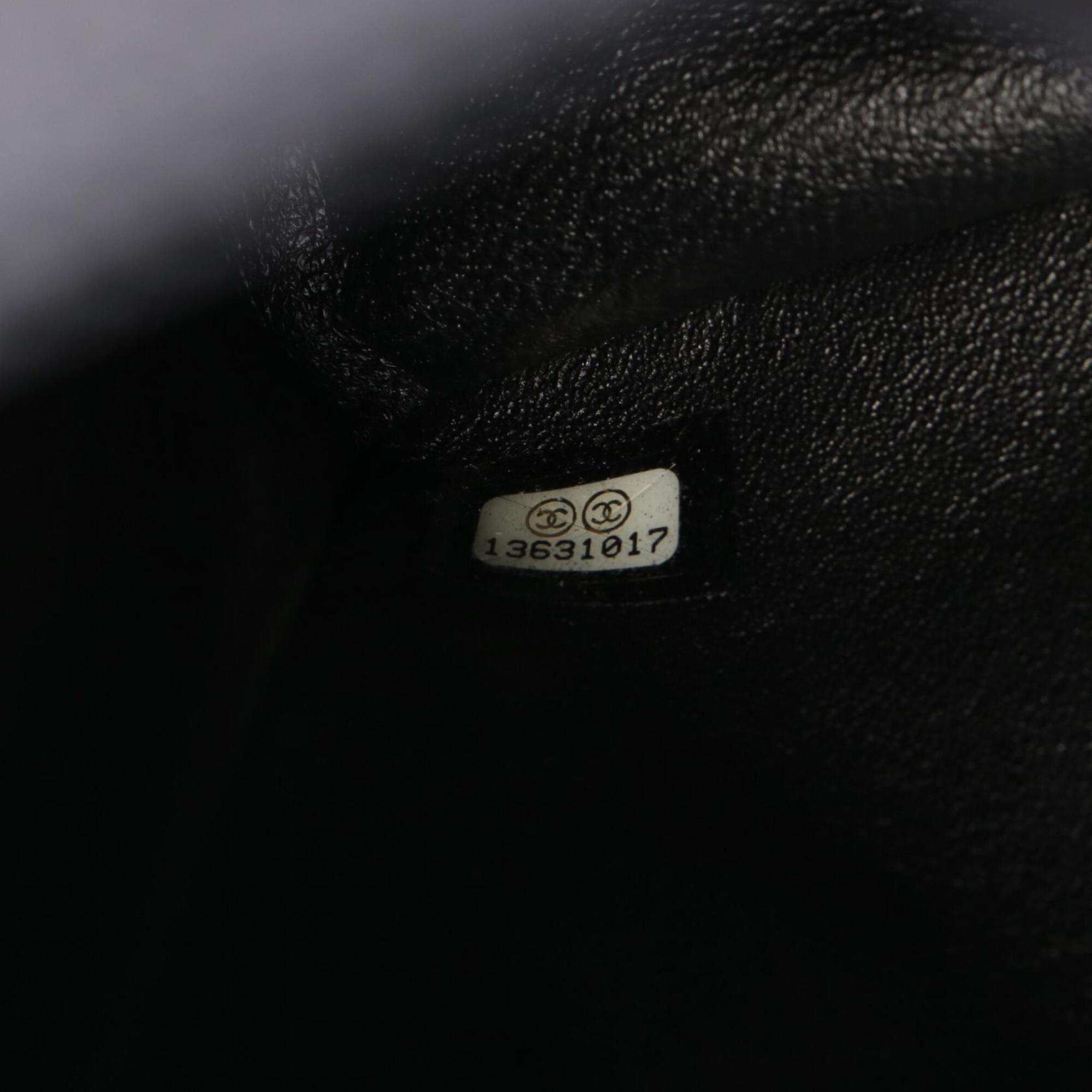Chanel Black Grained Calfskin Handbag Shoulder Bag (Pre-Owned)