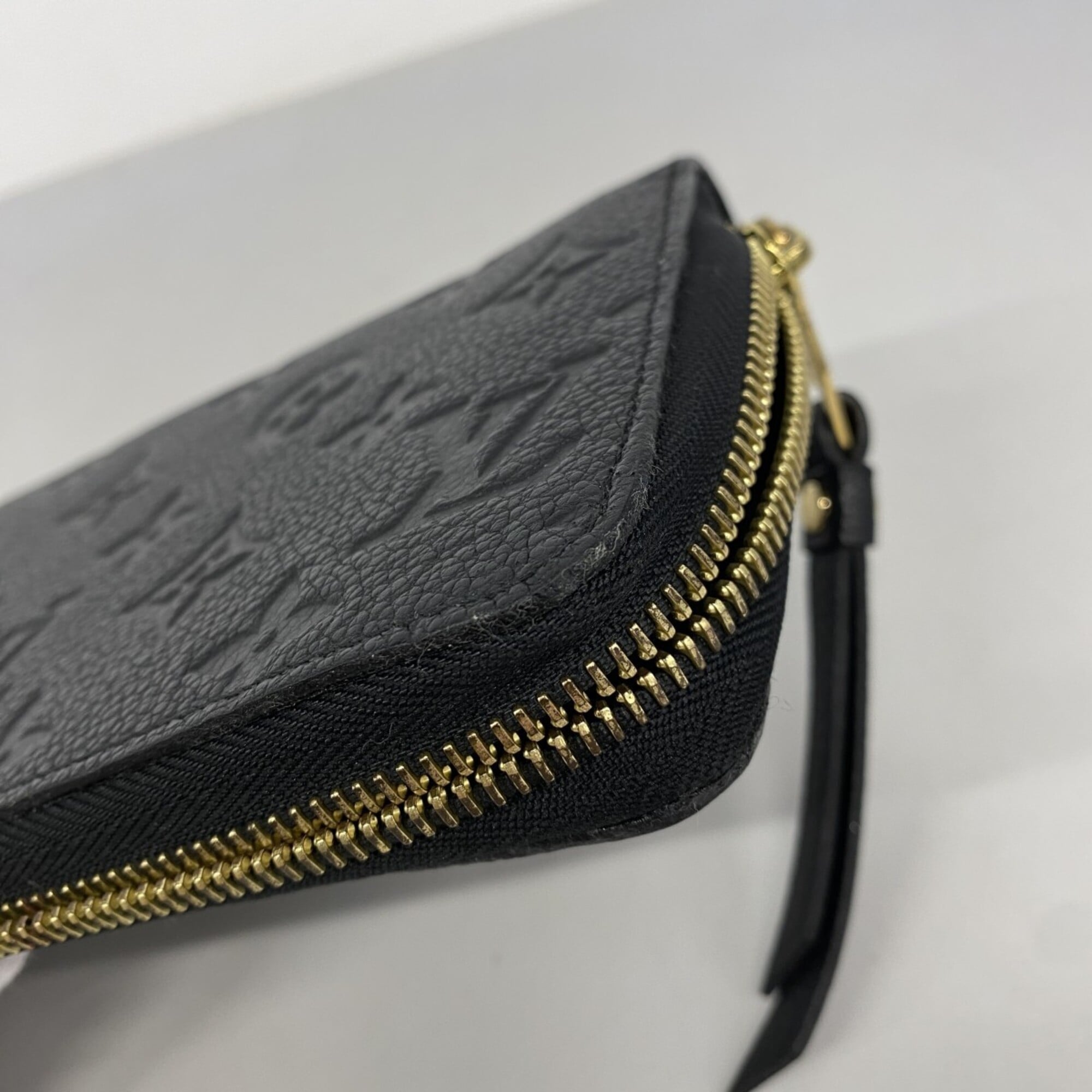 Louis Vuitton Noir Long Wallet (Bi-Fold) (Pre-Owned)