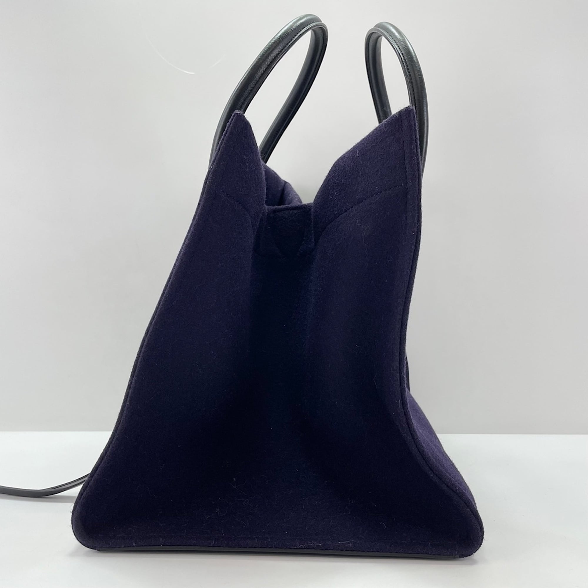 Celine Navy Handbag (Pre-Owned)