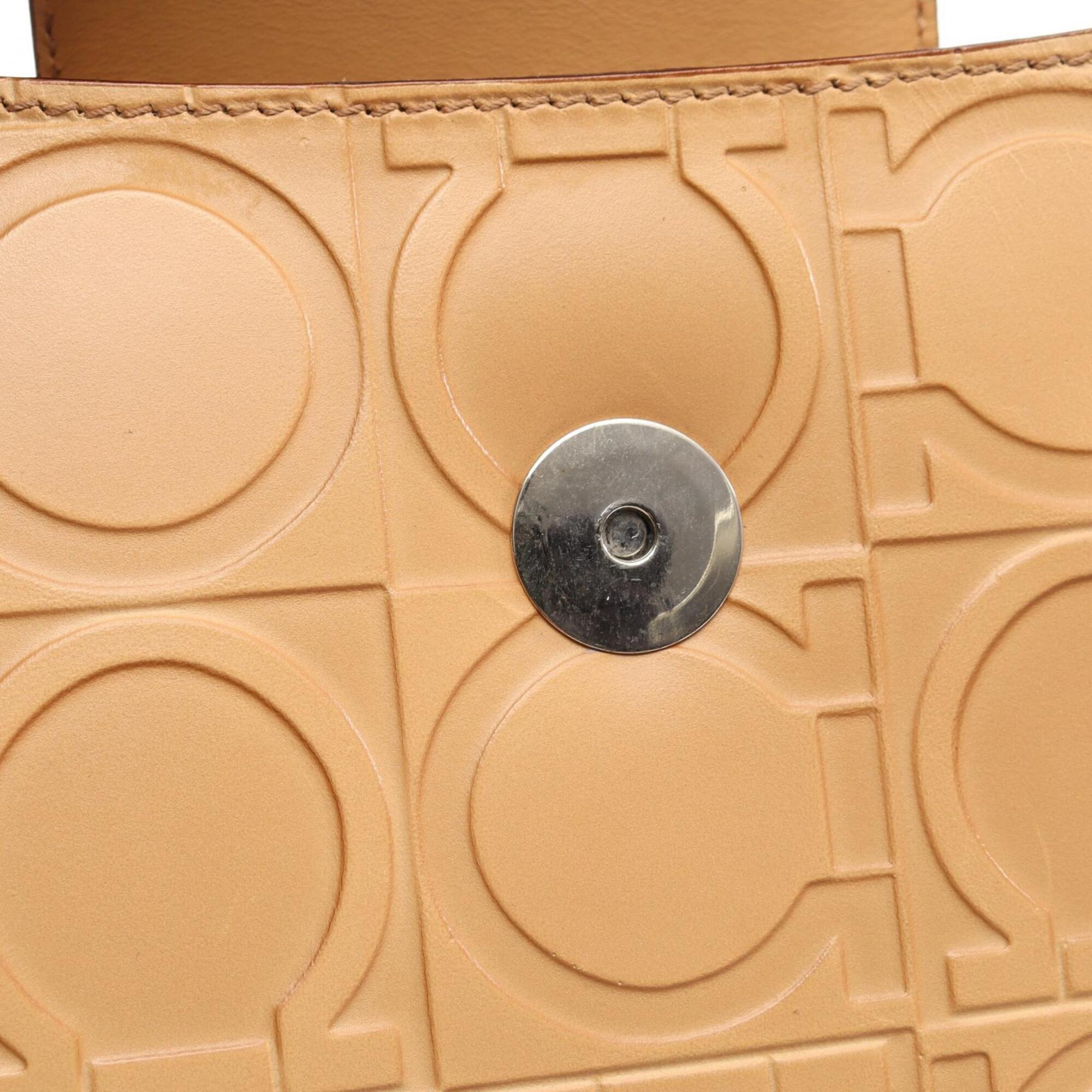 Salvatore Ferragamo Beige Leather Handbag Shoulder Bag (Pre-Owned)