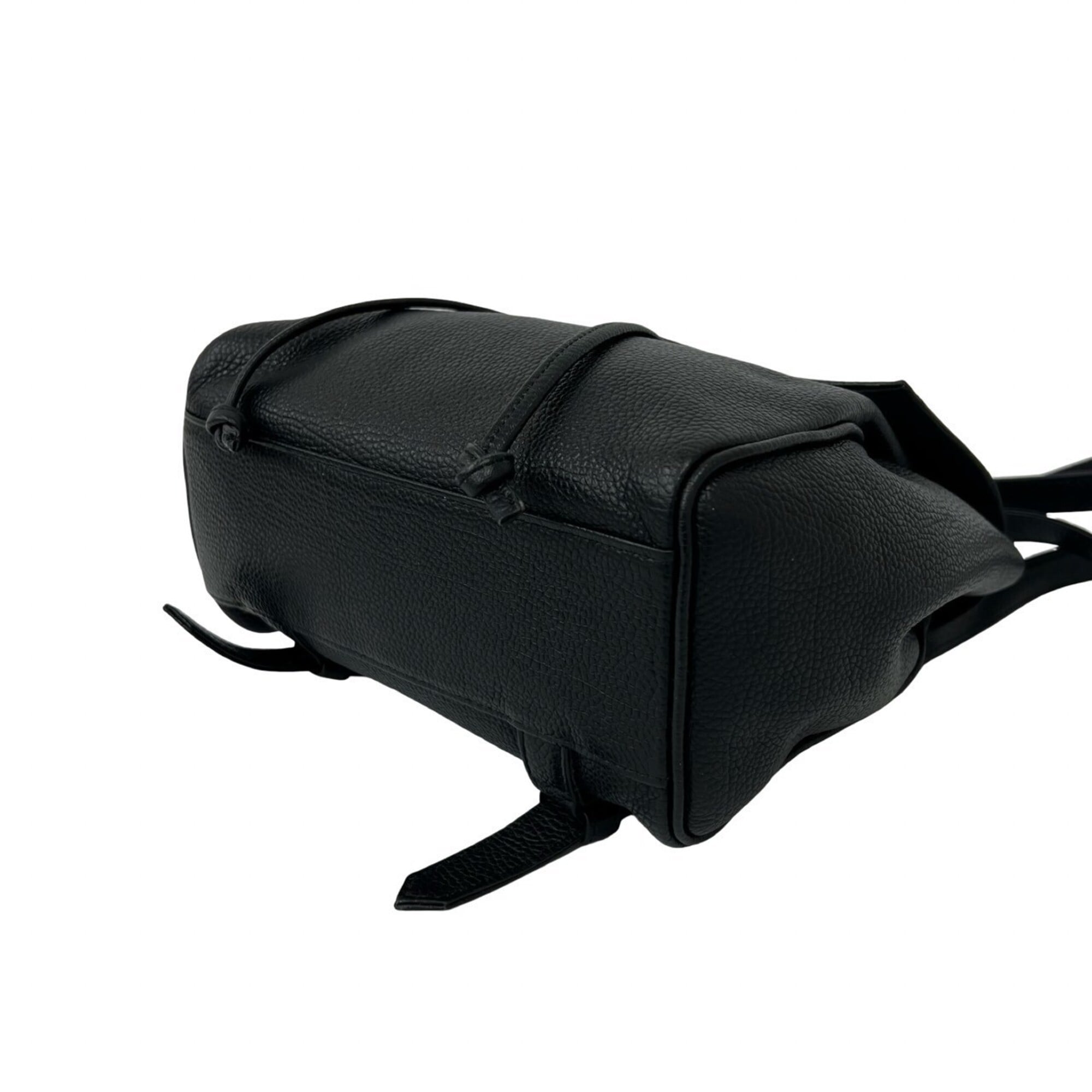 Yves Saint Laurent Black Leather Backpack (Pre-Owned)