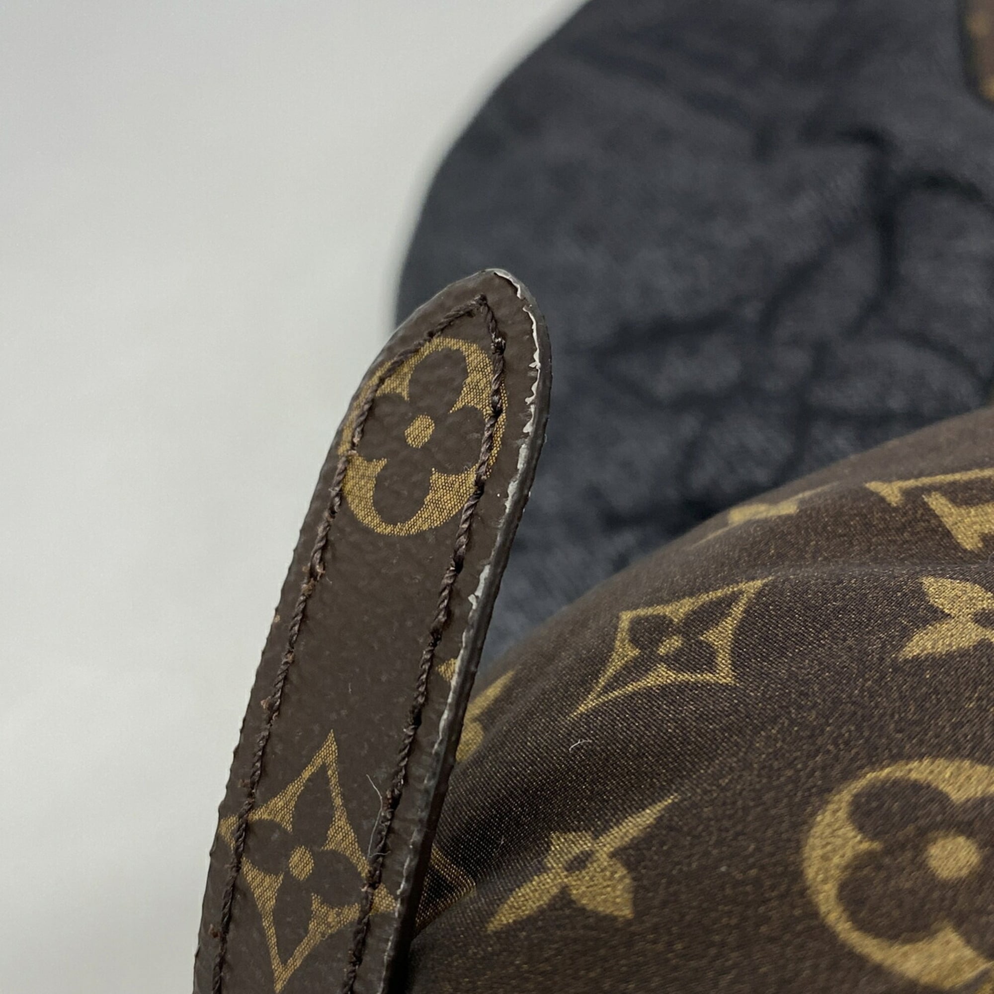 Louis Vuitton Brown Navy Sling Bag (Pre-Owned)