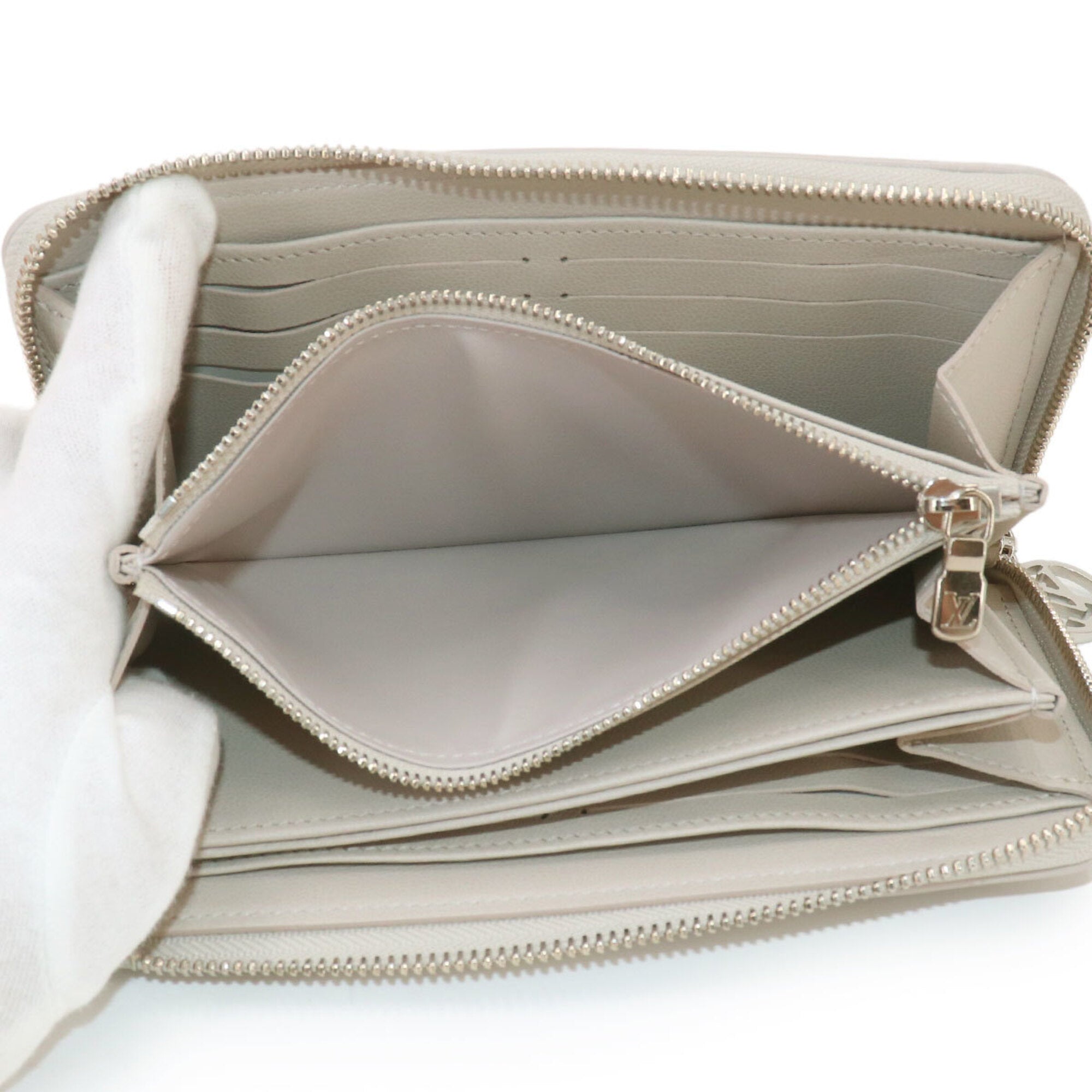 Louis Vuitton Monogram Leather Coin Purse/Coin Case (Pre-Owned)