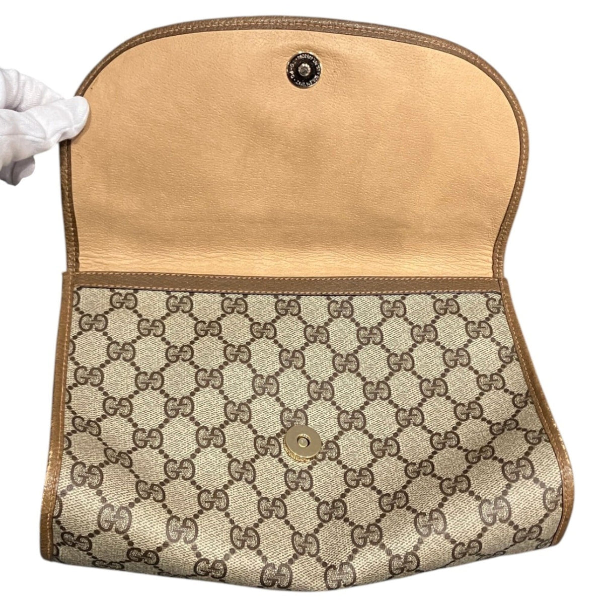 Gucci Beige Pvc Leather Clutch Bag (Pre-Owned)