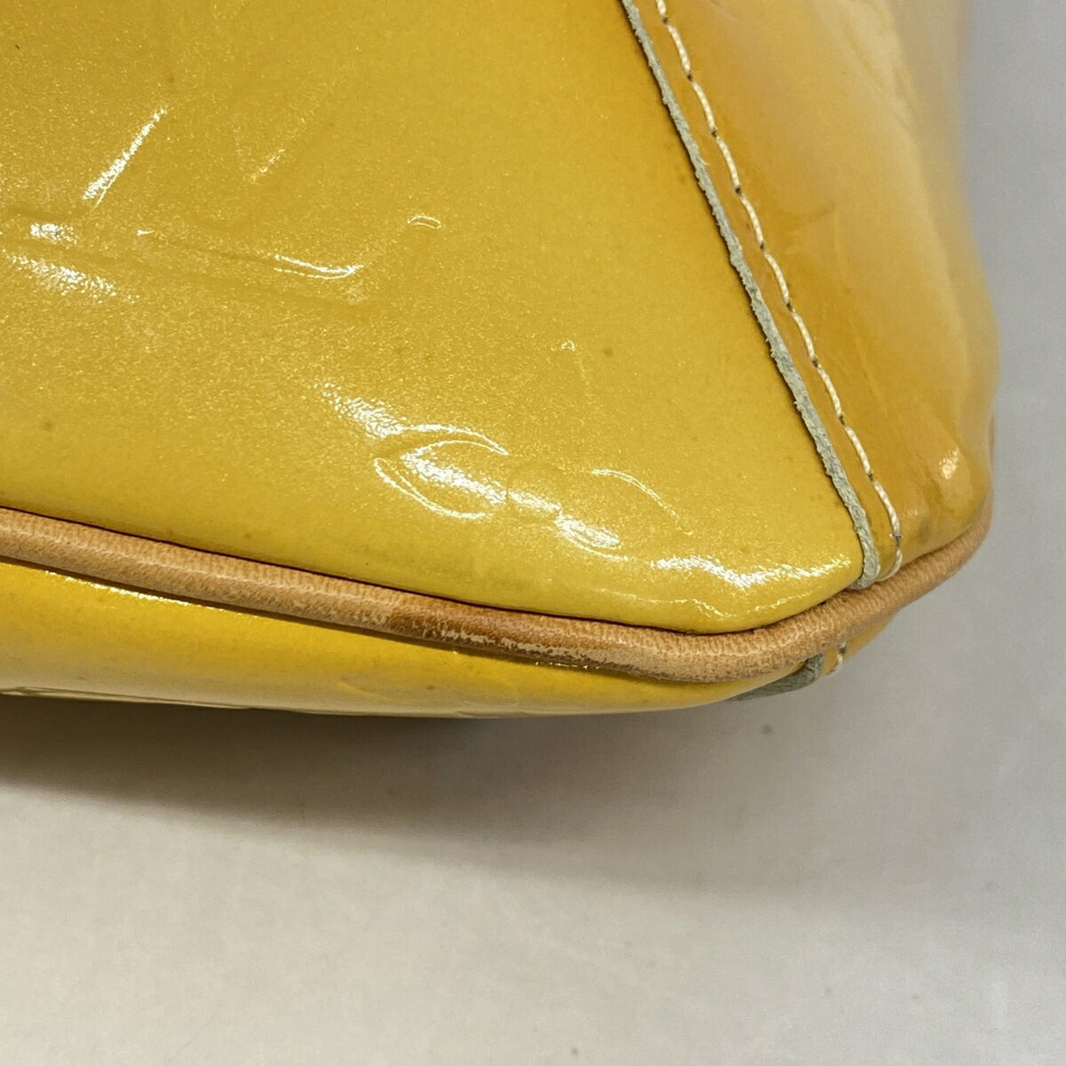 Louis Vuitton Lime Yellow Shoulder Bag (Pre-Owned)