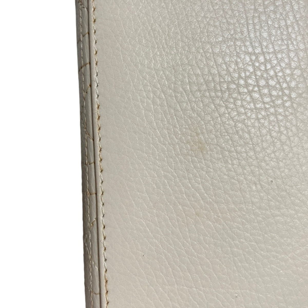 Christian Dior White Handbag (Pre-Owned)