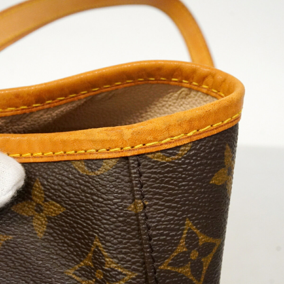 Louis Vuitton Brown Tote Bag (Pre-Owned)