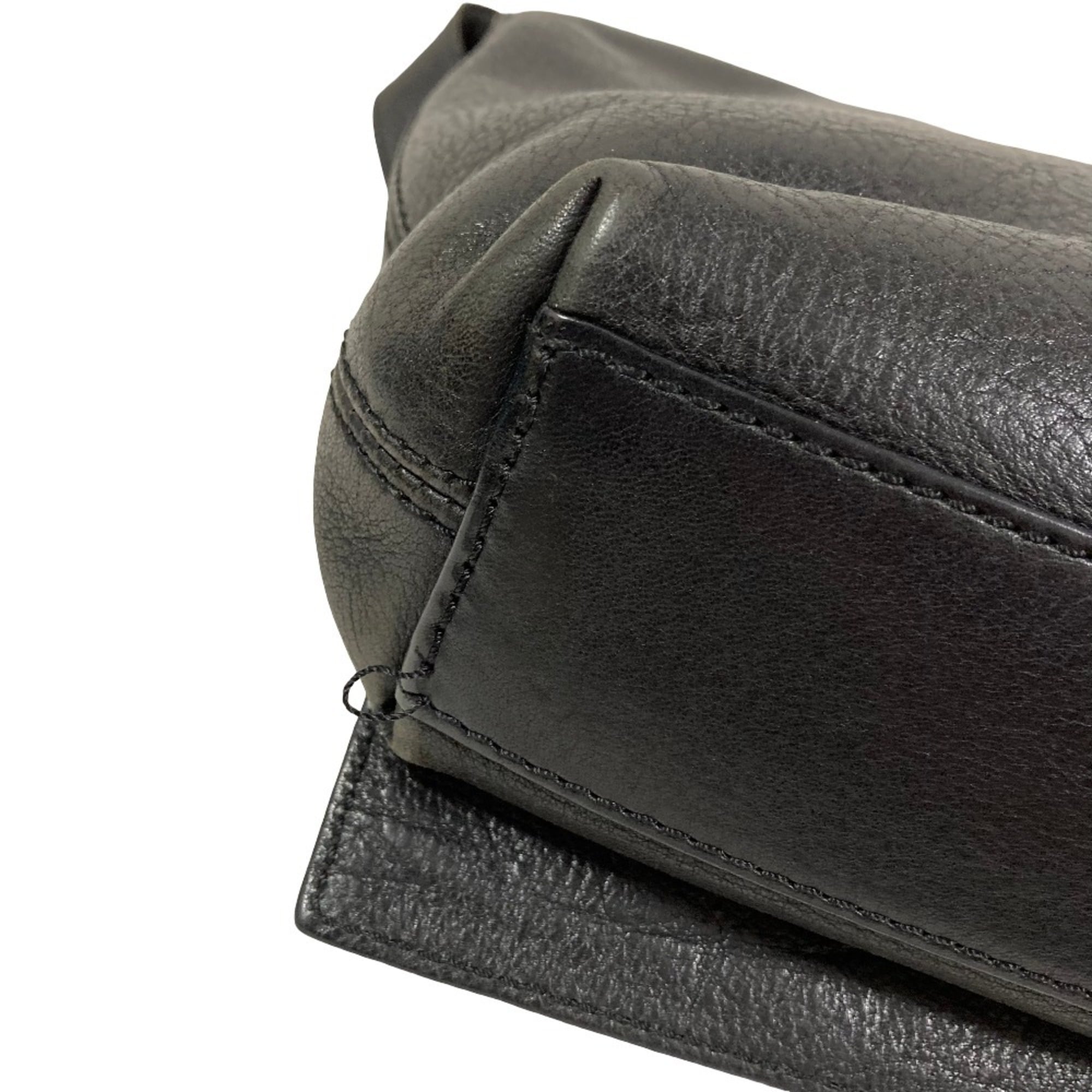Celine Black Leather Shoulder Bag (Pre-Owned)