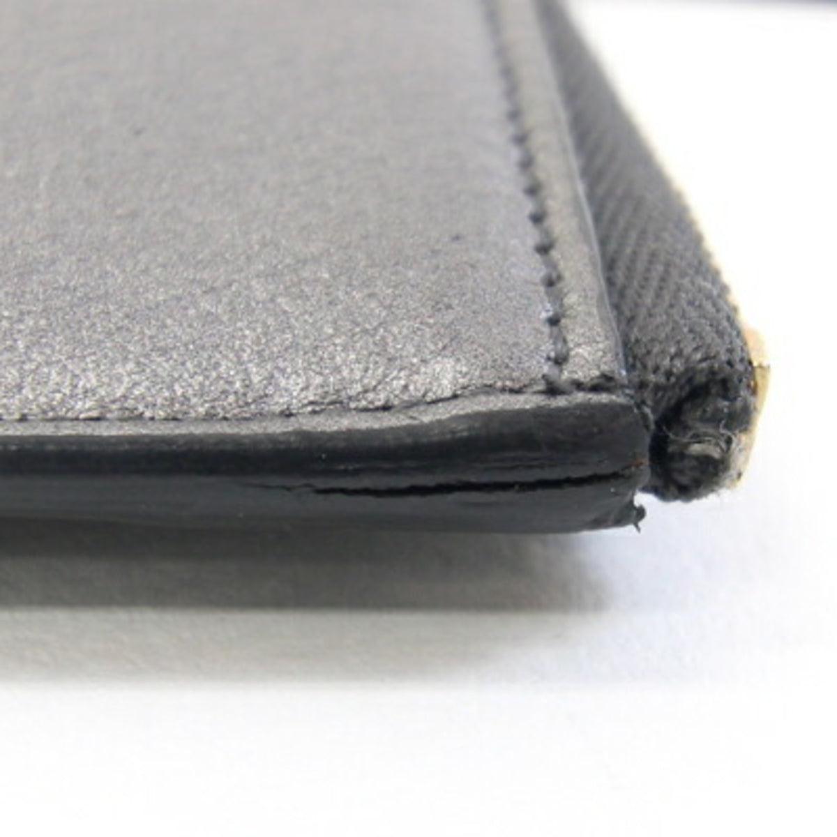 Bvlgari Silver Gray Leather Coin Purse/Coin Case (Pre-Owned)