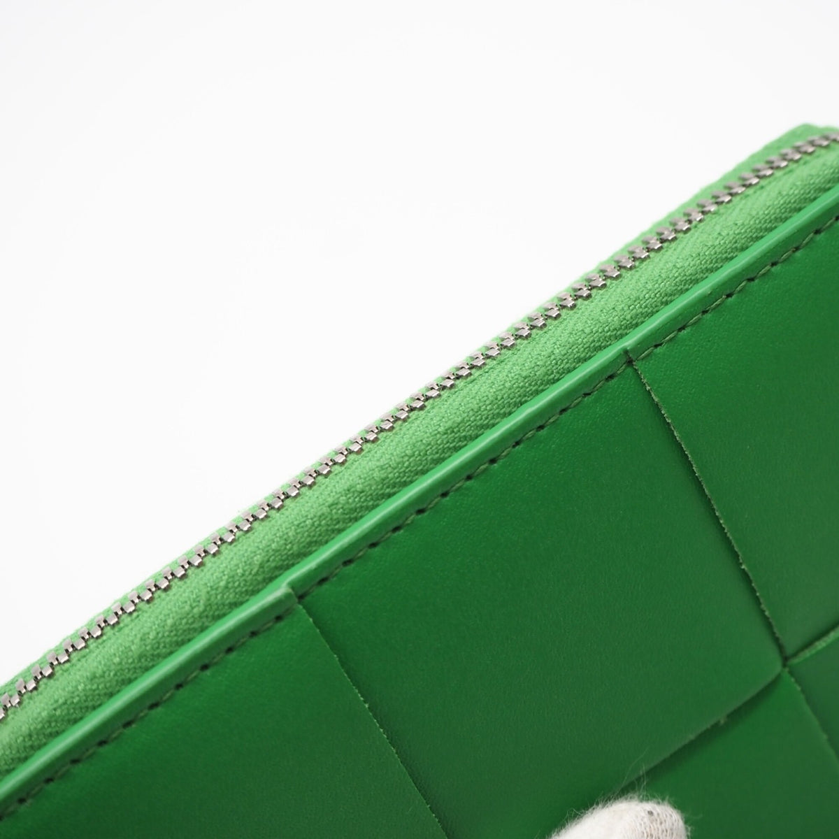 Bottega Veneta Intrecciato Green Leather Wallet (Bi-Fold) (Pre-Owned)