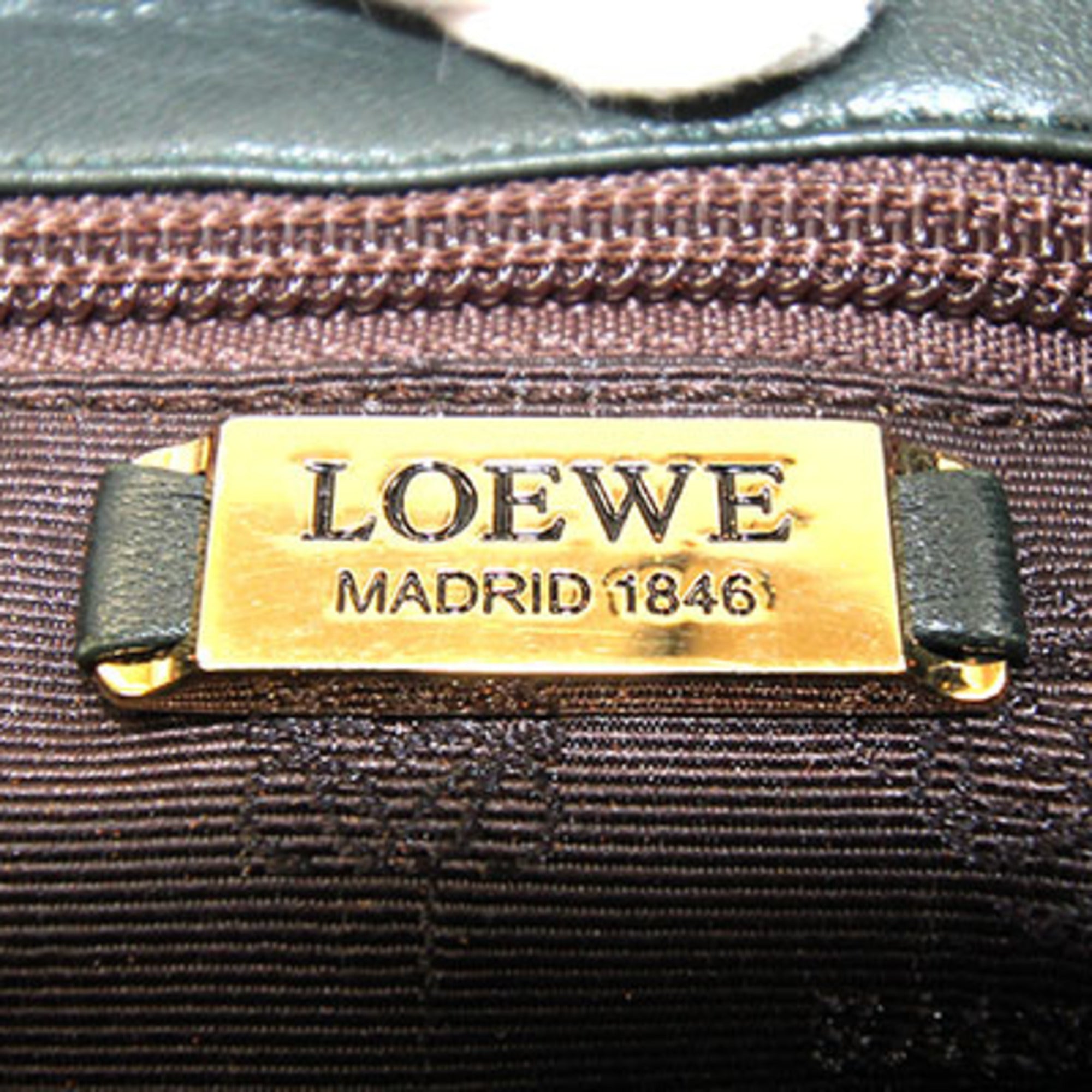 Loewe Green Leather Shoulder Bag (Pre-Owned)