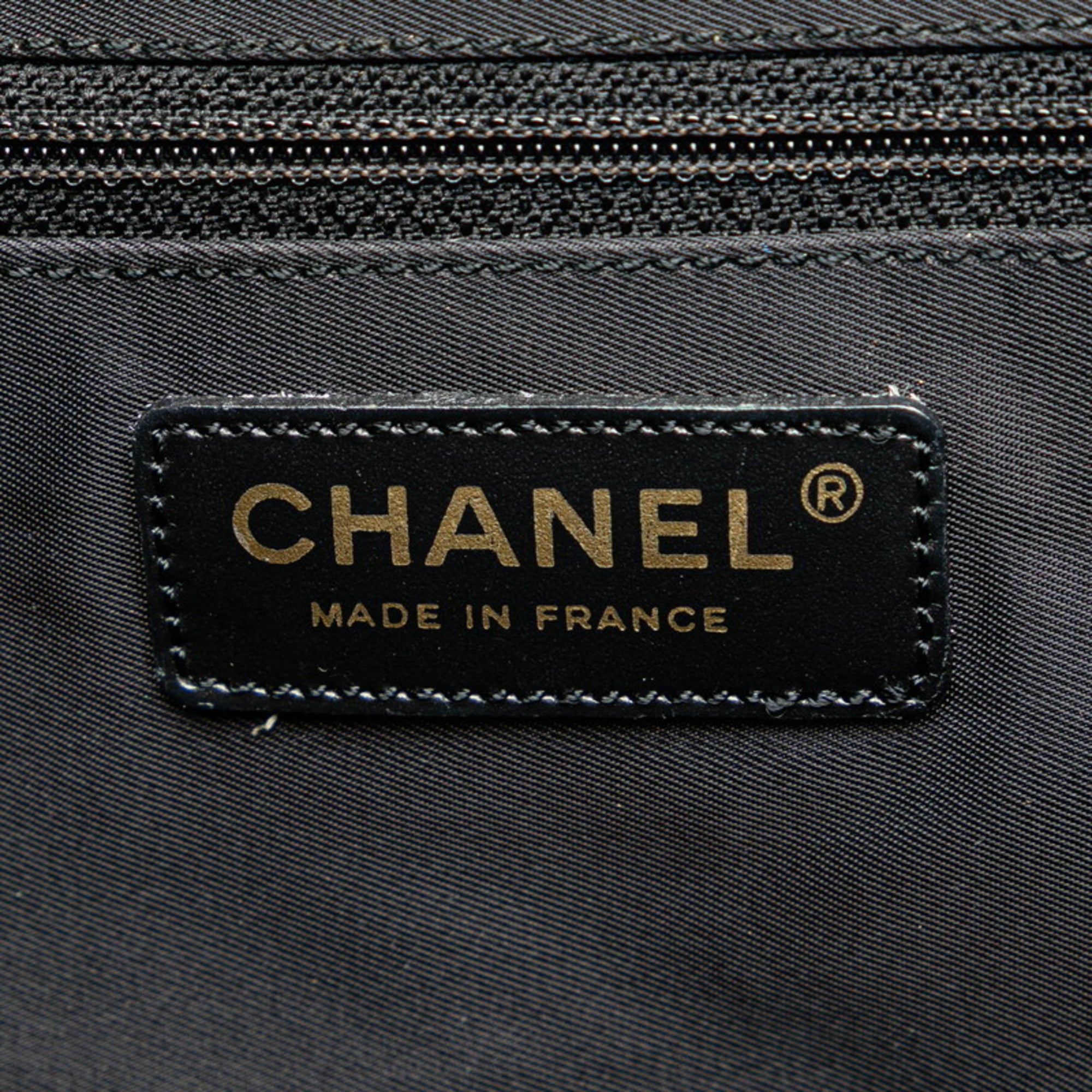 Chanel Black Nylon Leather Shoulder Bag Tote Bag (Pre-Owned)