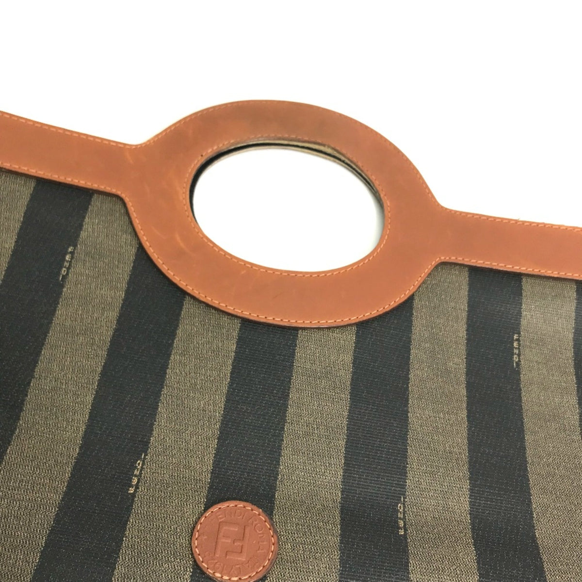 Fendi Green Other Clutch Bag (Pre-Owned)
