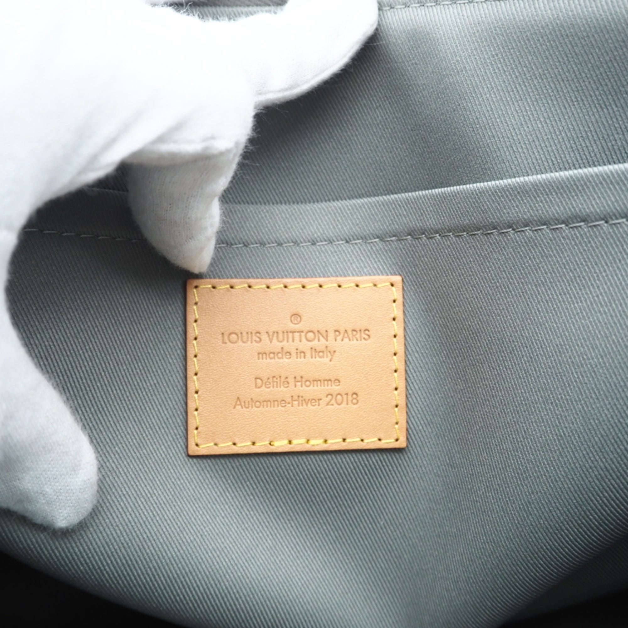 Louis Vuitton Gray Beige Monogram Clutch Bag Pochette (Pre-Owned)