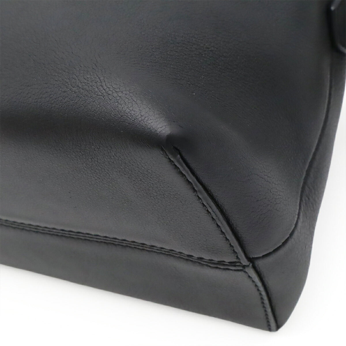 Fendi Black Leather Handbag Shoulder Bag (Pre-Owned)