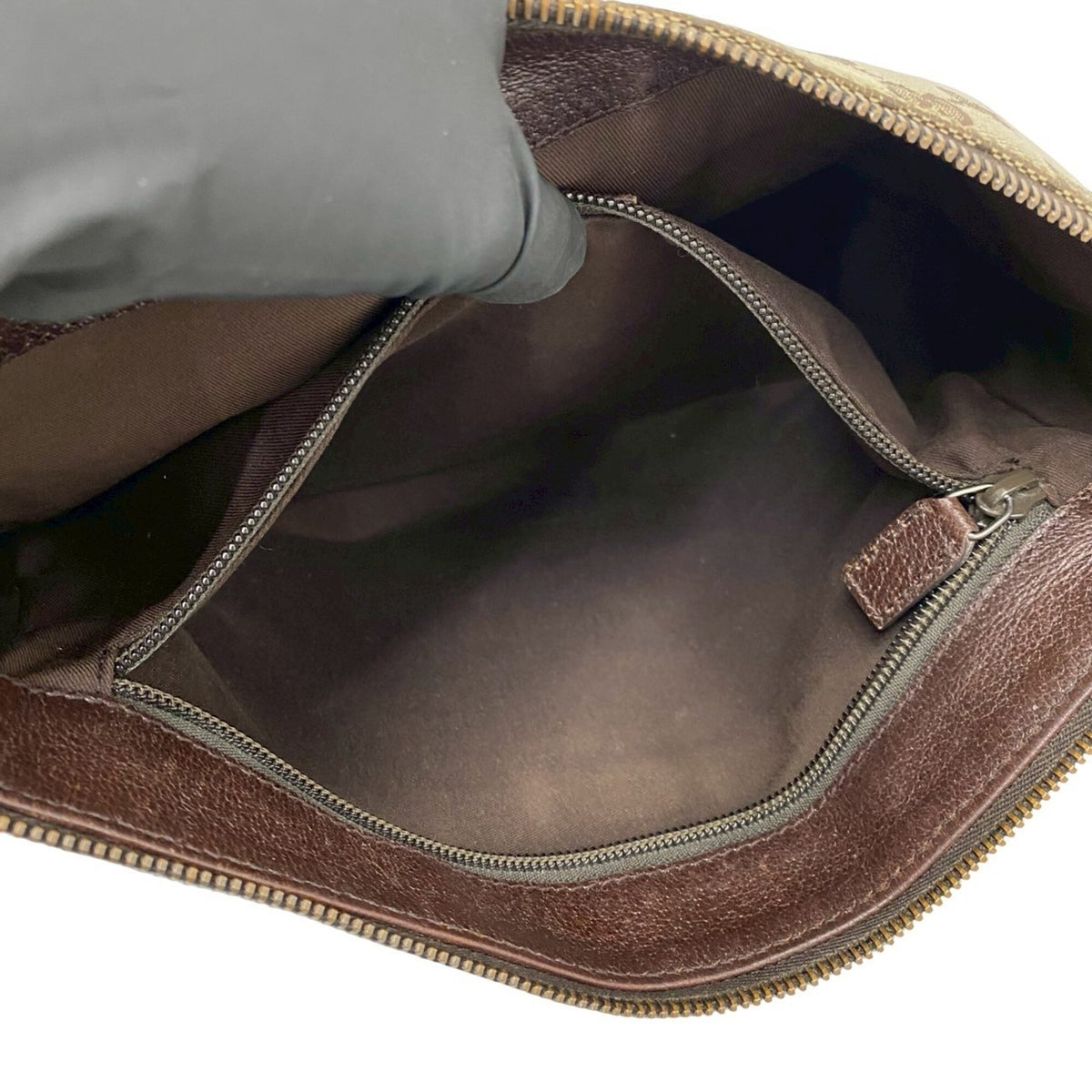 Gucci Brown Canvas Leather Pochette Shoulder Bag (Pre-Owned)