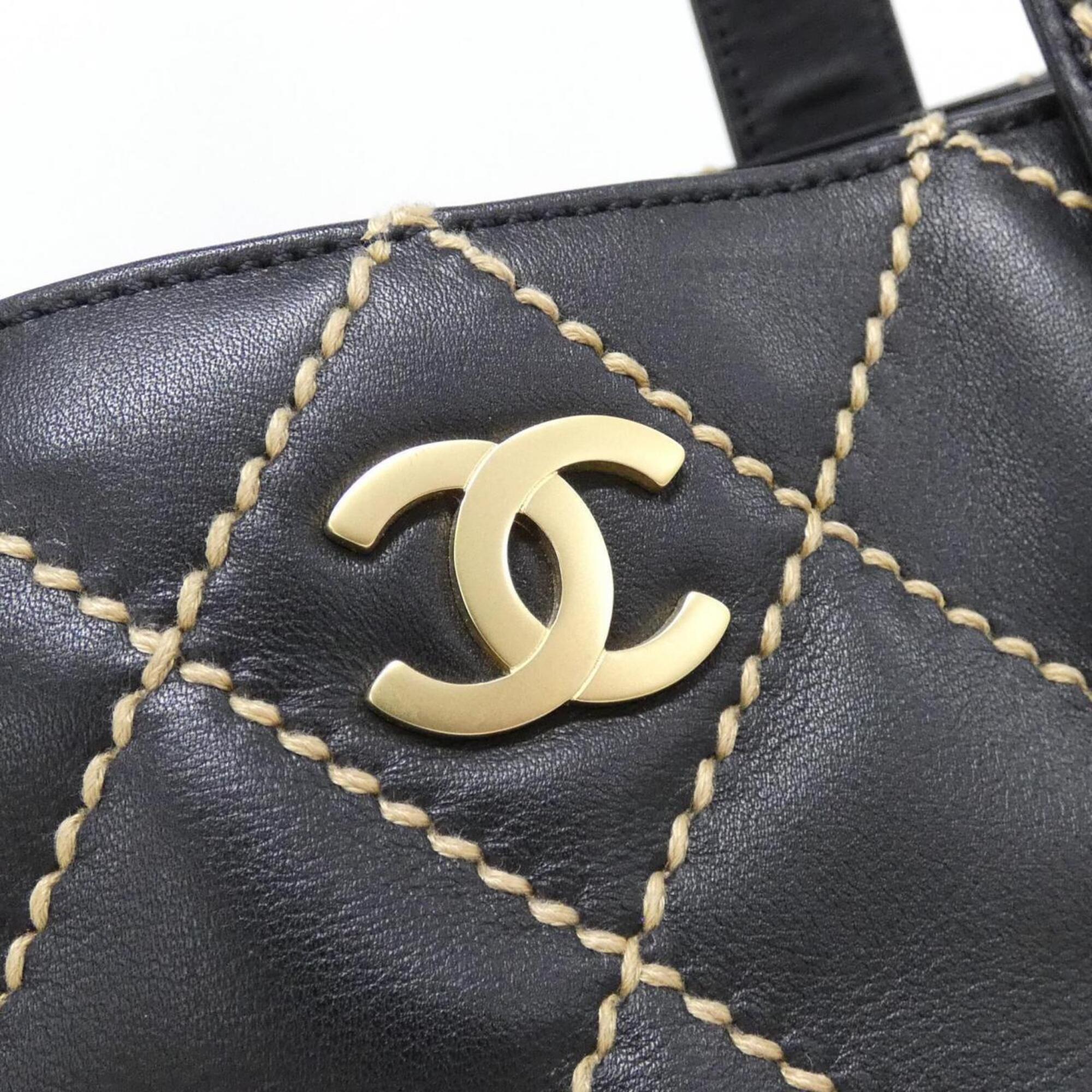 Chanel Black Leather Handbag (Pre-Owned)