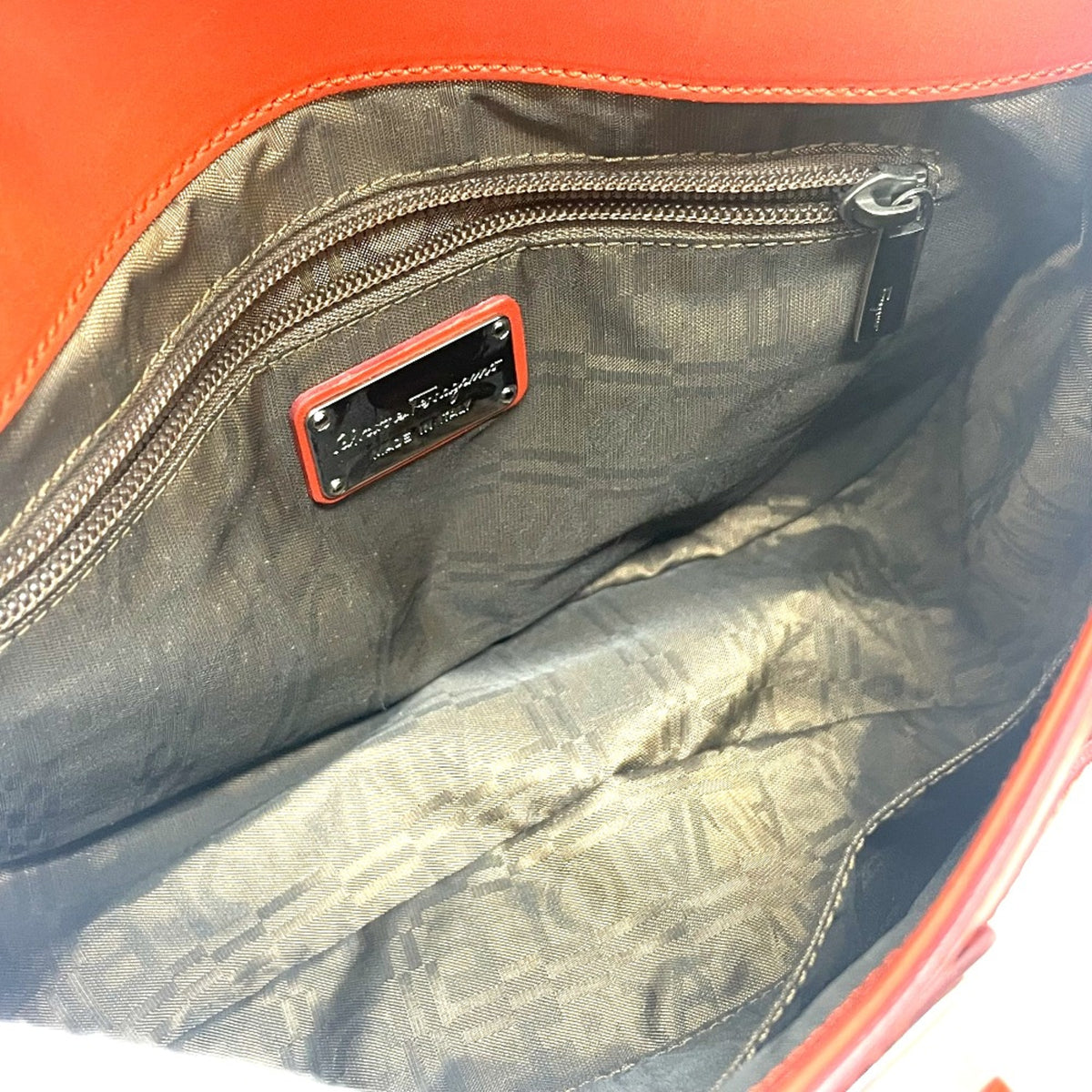 Salvatore Ferragamo Red Leather Handbag (Pre-Owned)