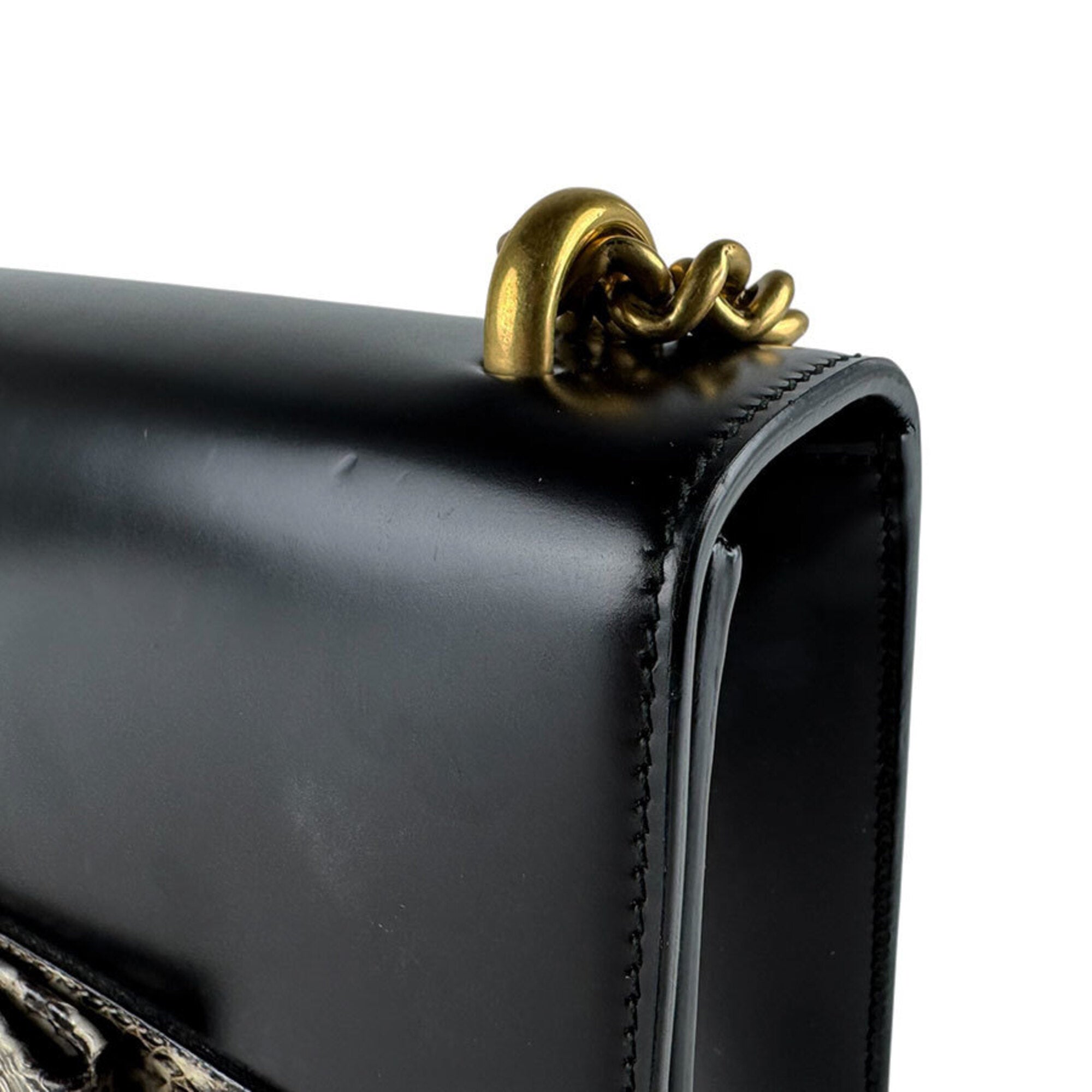 Gucci Black Leather Shoulder Bag (Pre-Owned)