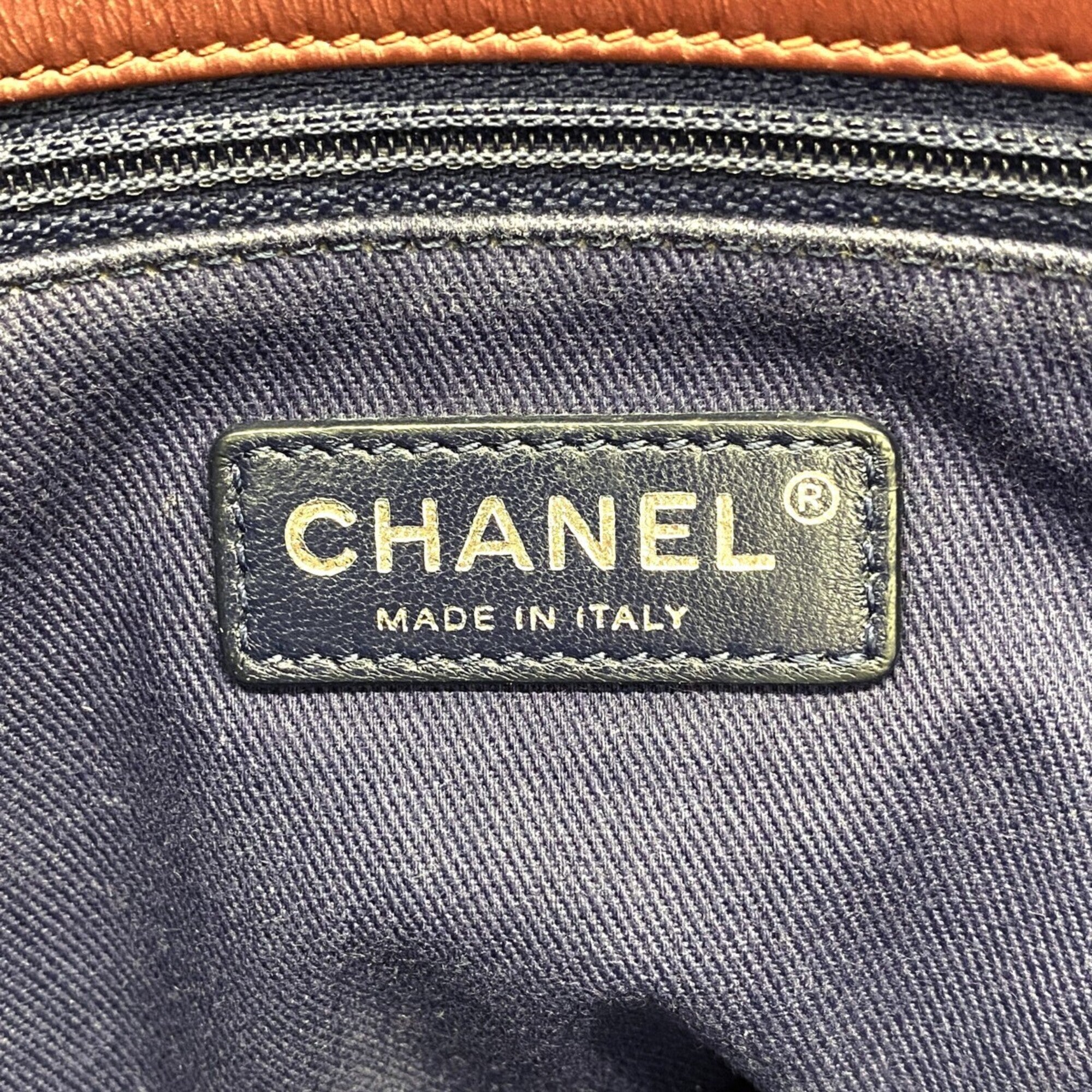 Chanel Bordeaux Leather Tote Bag (Pre-Owned)