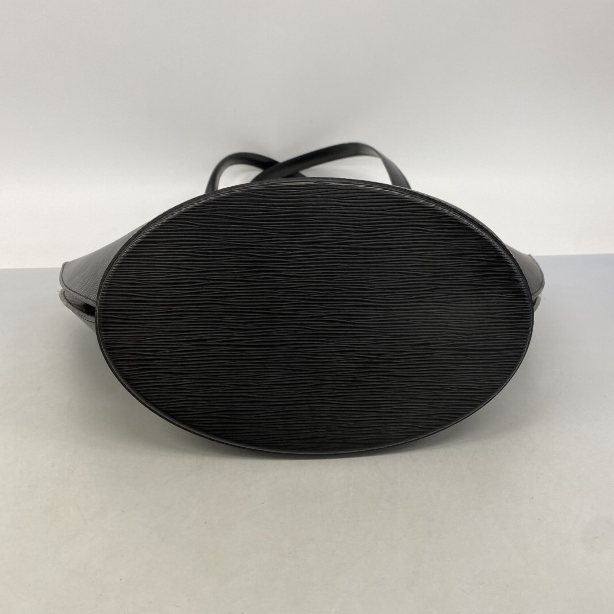 Louis Vuitton Noir Shoulder Bag (Pre-Owned)