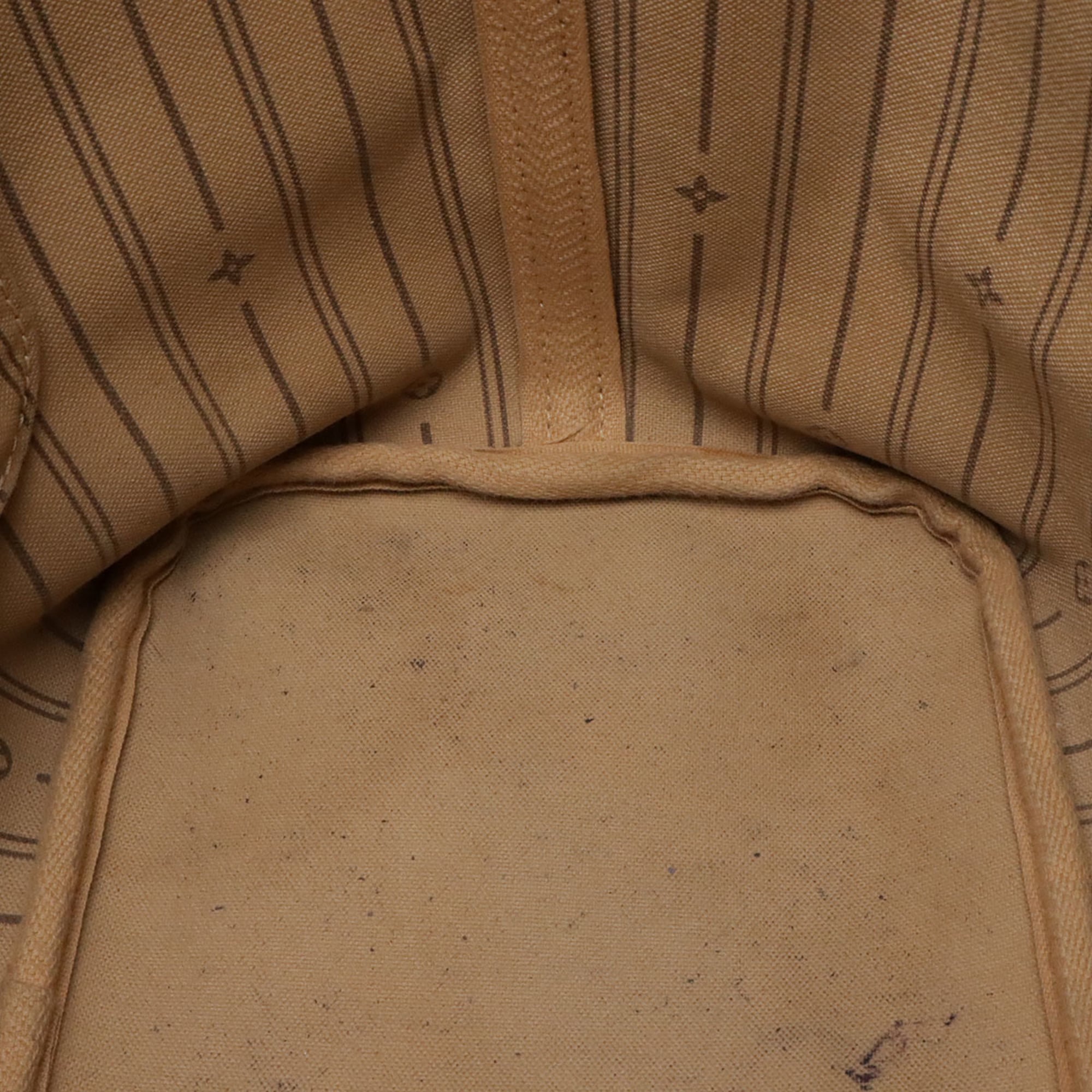 Louis Vuitton Brown Monogram Monogram Shoulder Bag Tote Bag (Pre-Owned)