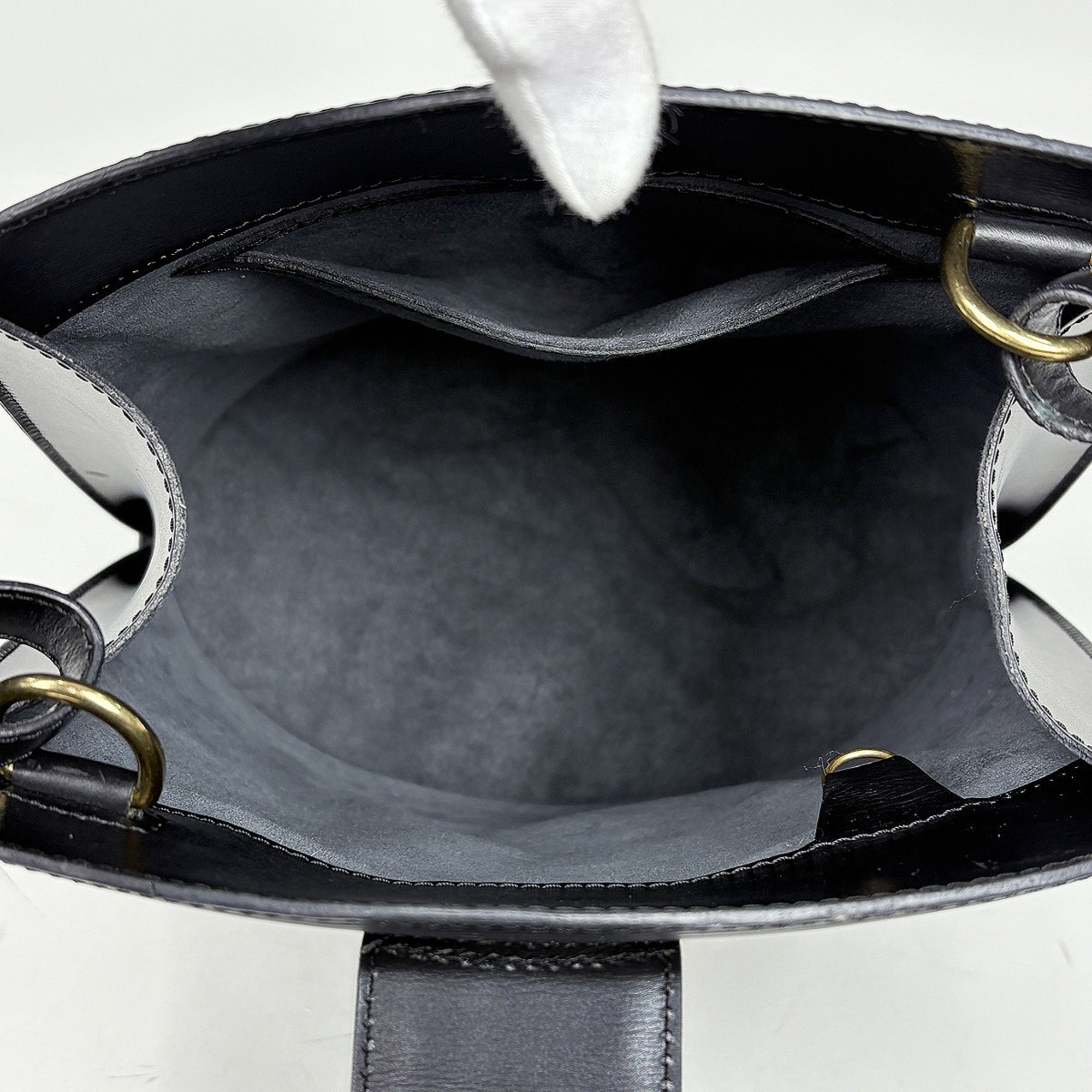 Louis Vuitton Black Noir Epi Leather Shoulder Bag (Pre-Owned)