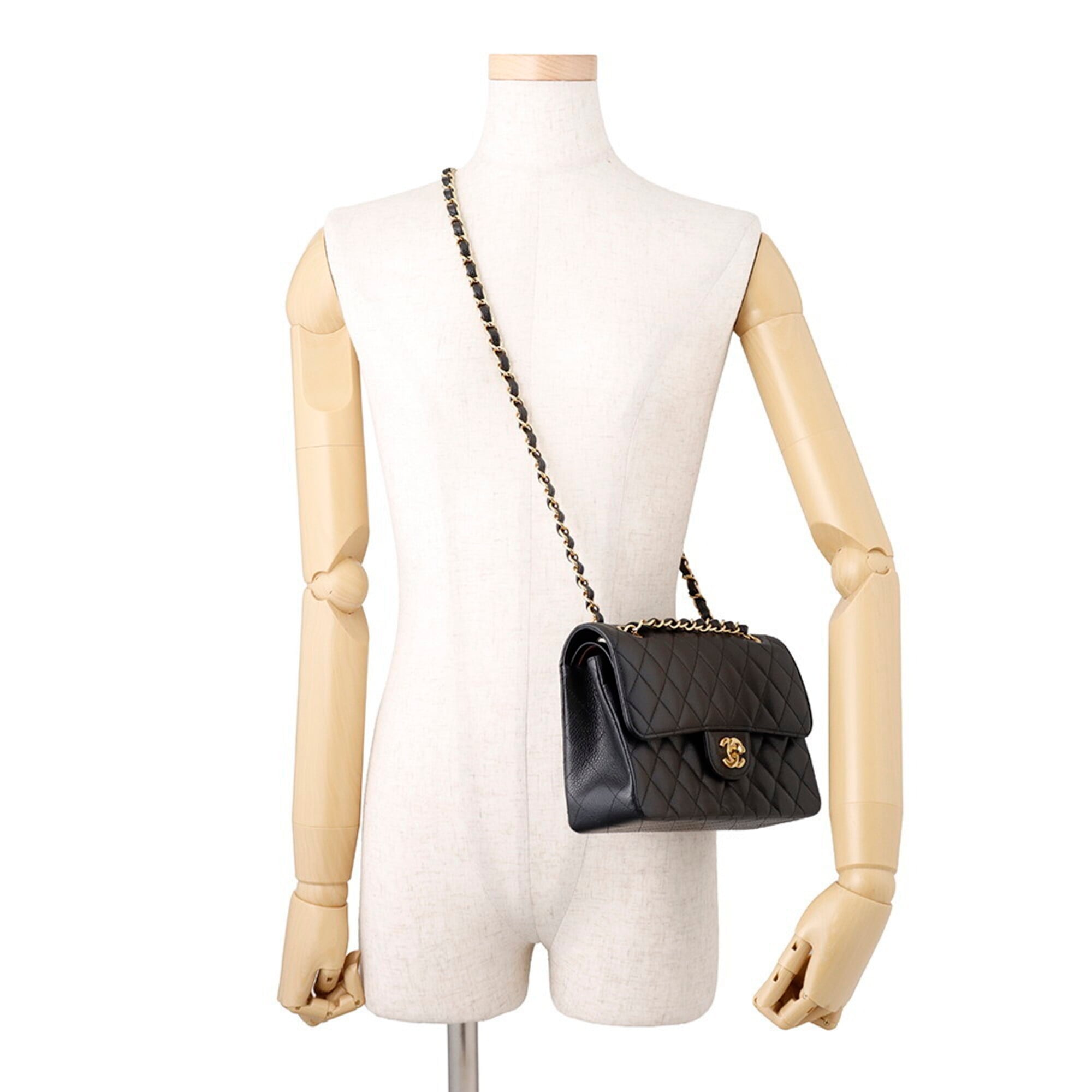 Chanel Matelasse Black Grained Calfskin Handbag Shoulder Bag (Pre-Owned)