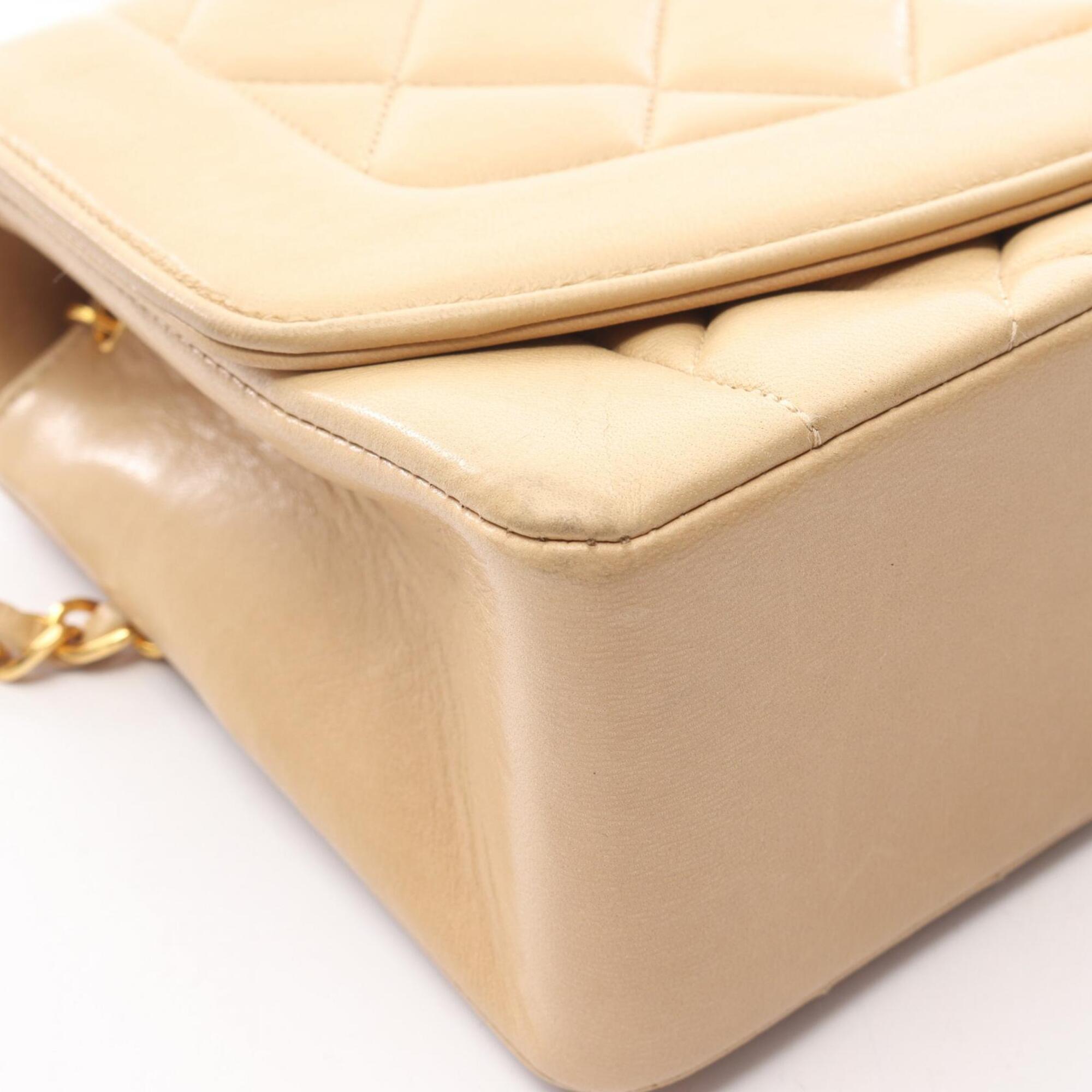 Chanel Beige Leather Handbag Shoulder Bag (Pre-Owned)