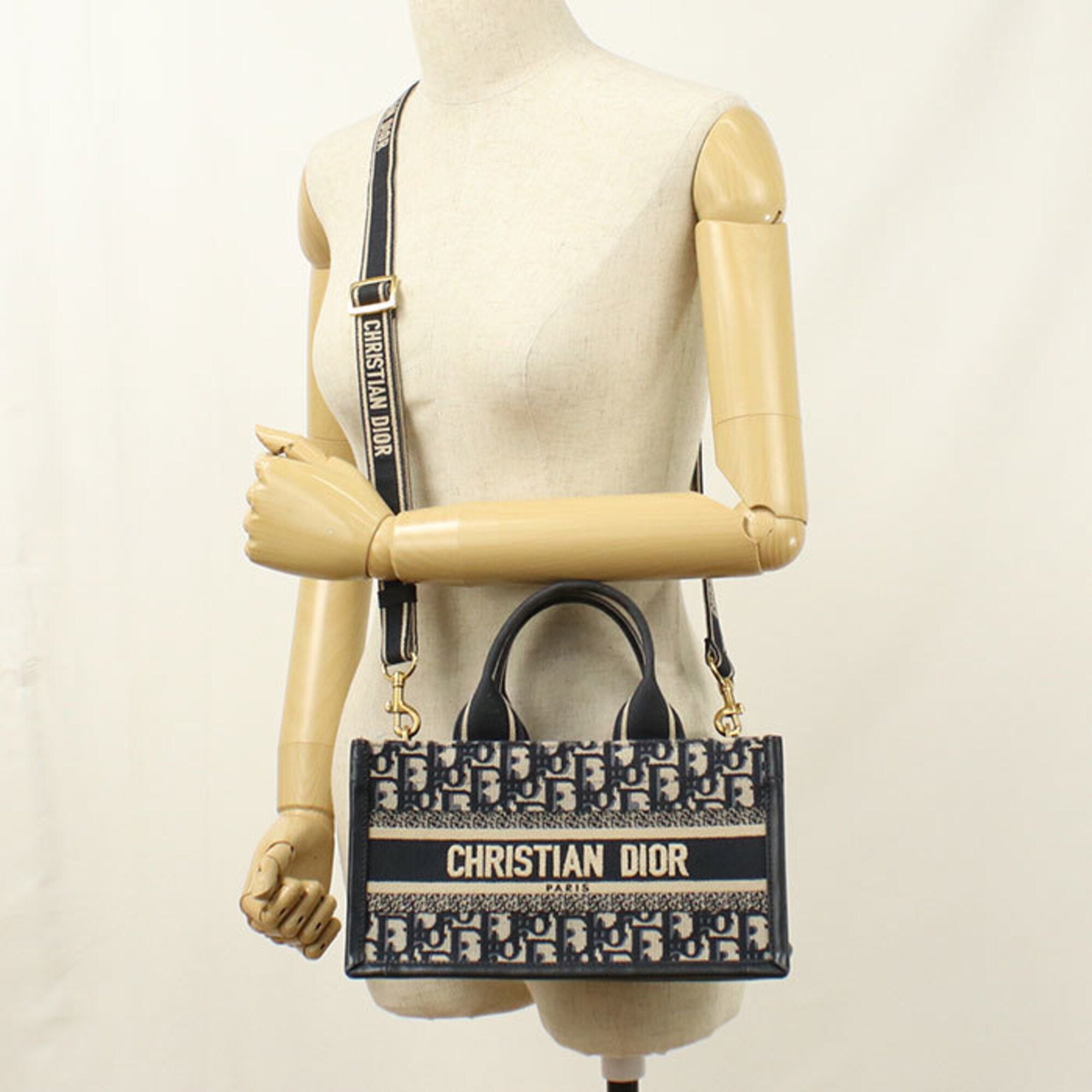 Christian Dior Navy Tote Bag (Pre-Owned)