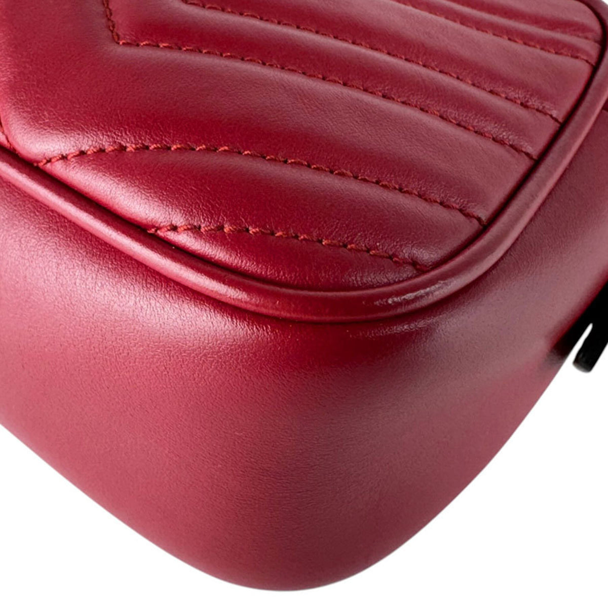 Gucci Red Color Leather Shoulder Bag (Pre-Owned)
