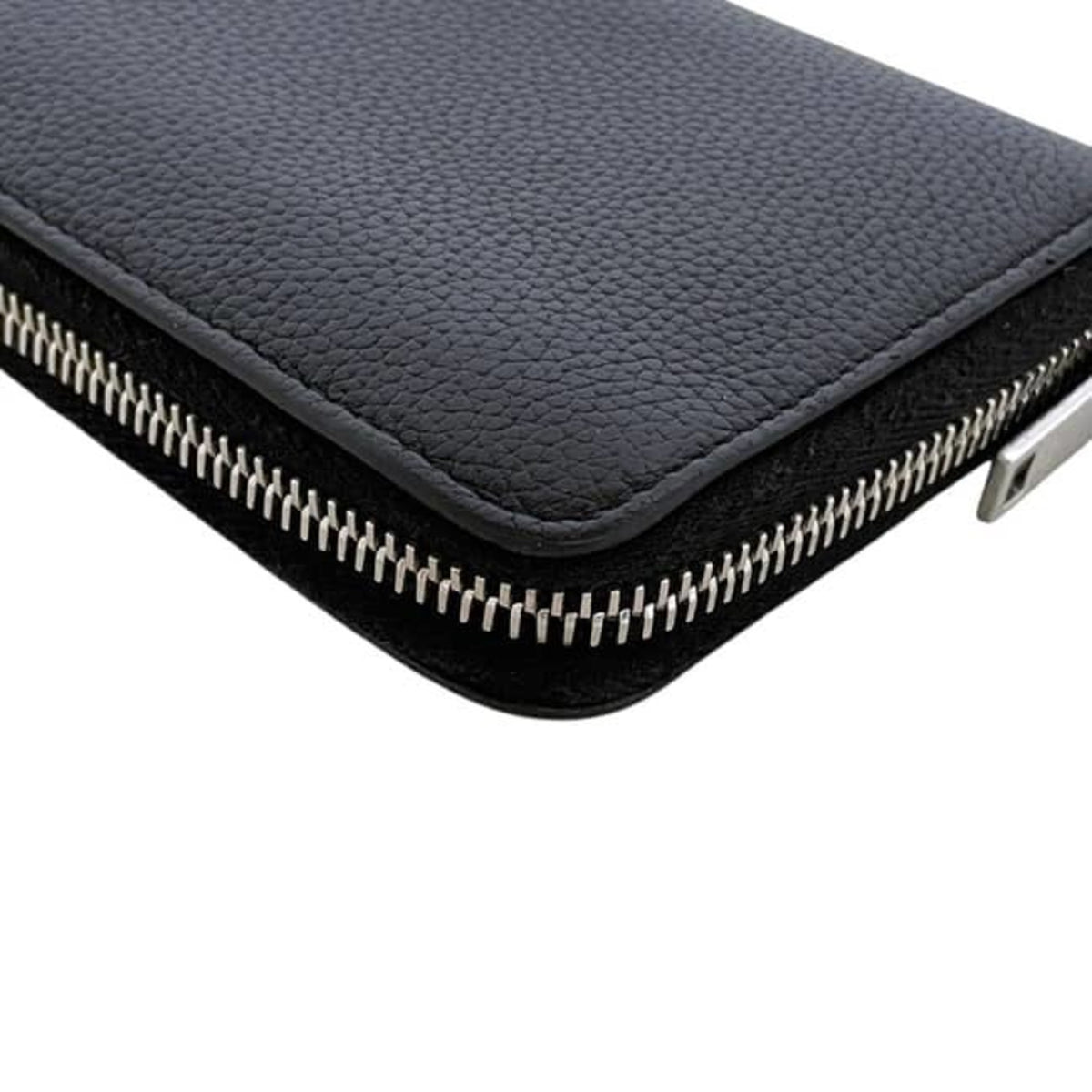 Saint Laurent Black Leather Long Wallet (Bi-Fold) (Pre-Owned)