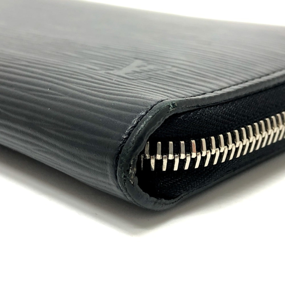 Louis Vuitton Epi Black Epi Leather Long Wallet (Bi-Fold) (Pre-Owned)