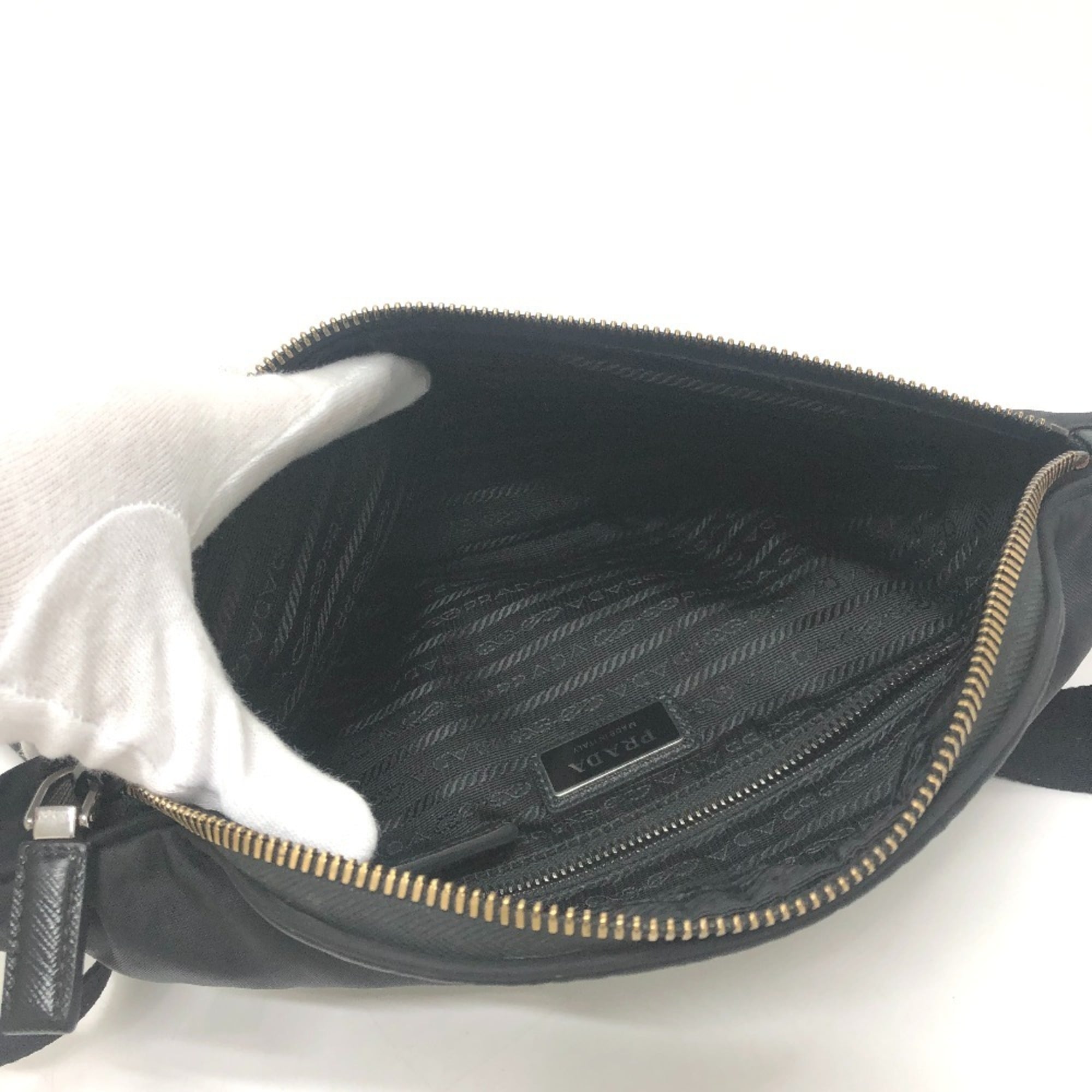 Prada Black Nylon Fanny Pack Handbag (Pre-Owned)