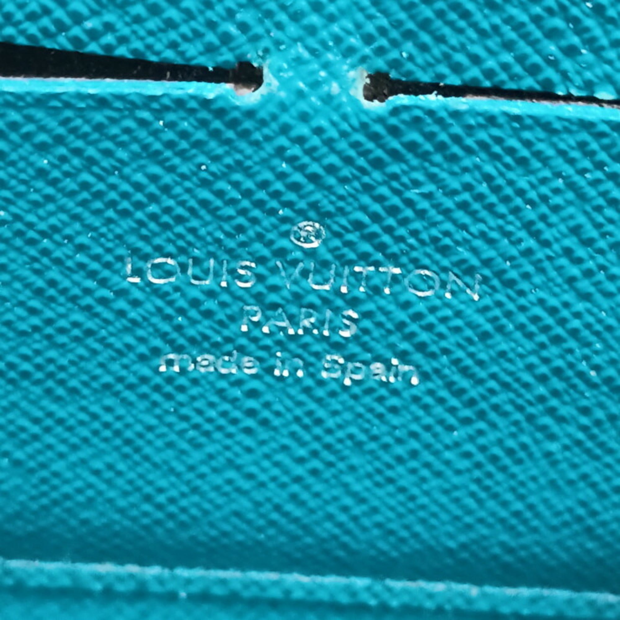 Louis Vuitton Epi Blue Cyan Epi Leather Long Wallet (Bi-Fold) (Pre-Owned)