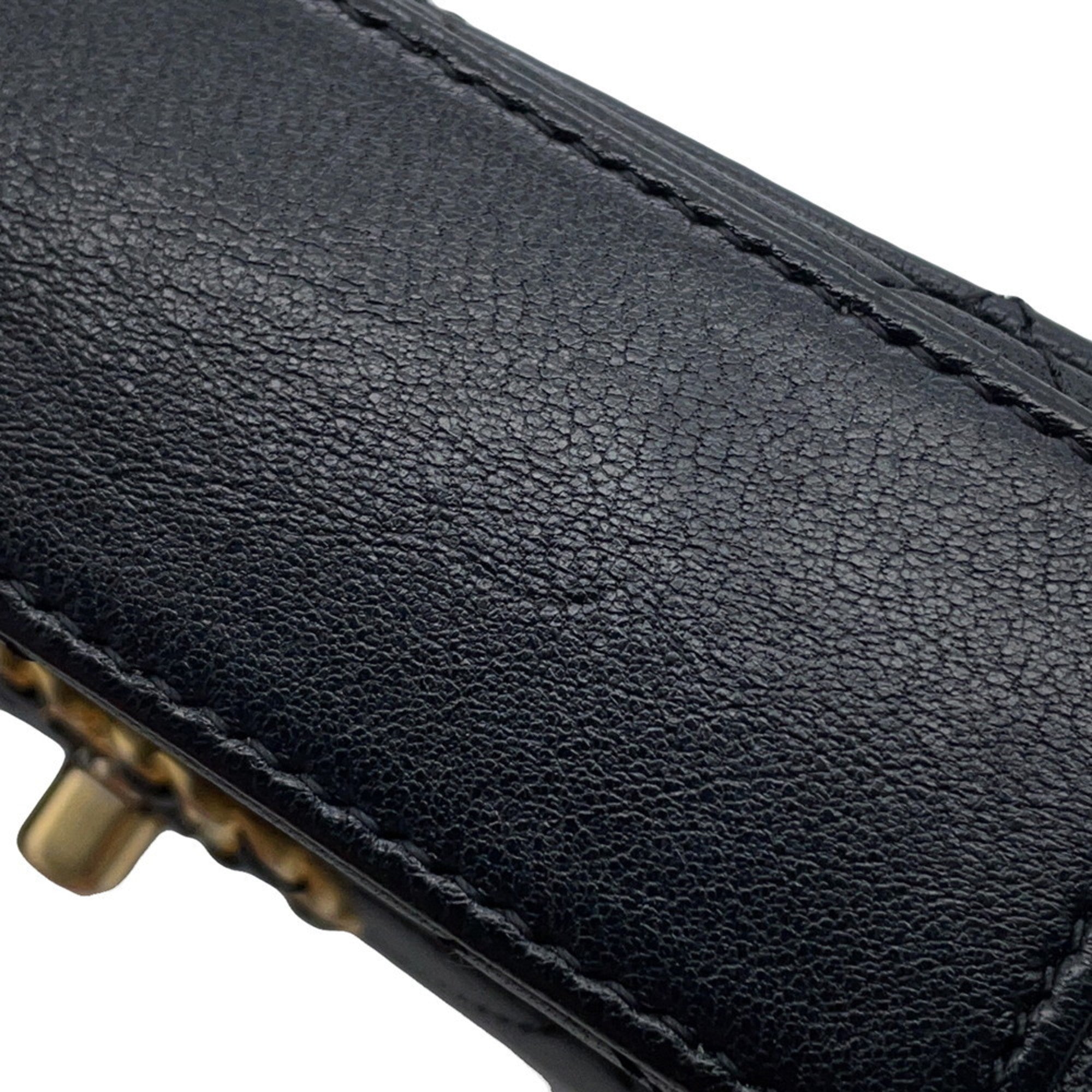 Chanel Black Leather Fanny Pack (Pre-Owned)