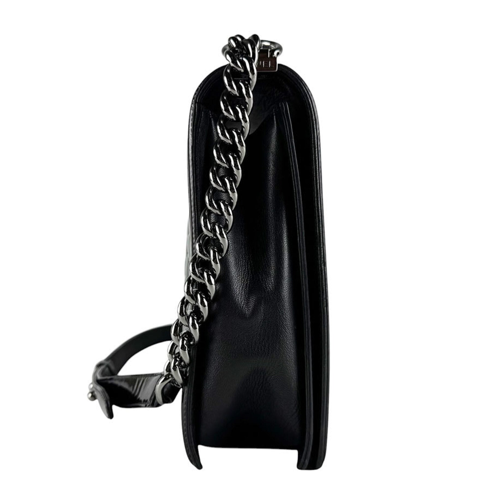 Chanel Black Patent Leather Shoulder Bag (Pre-Owned)