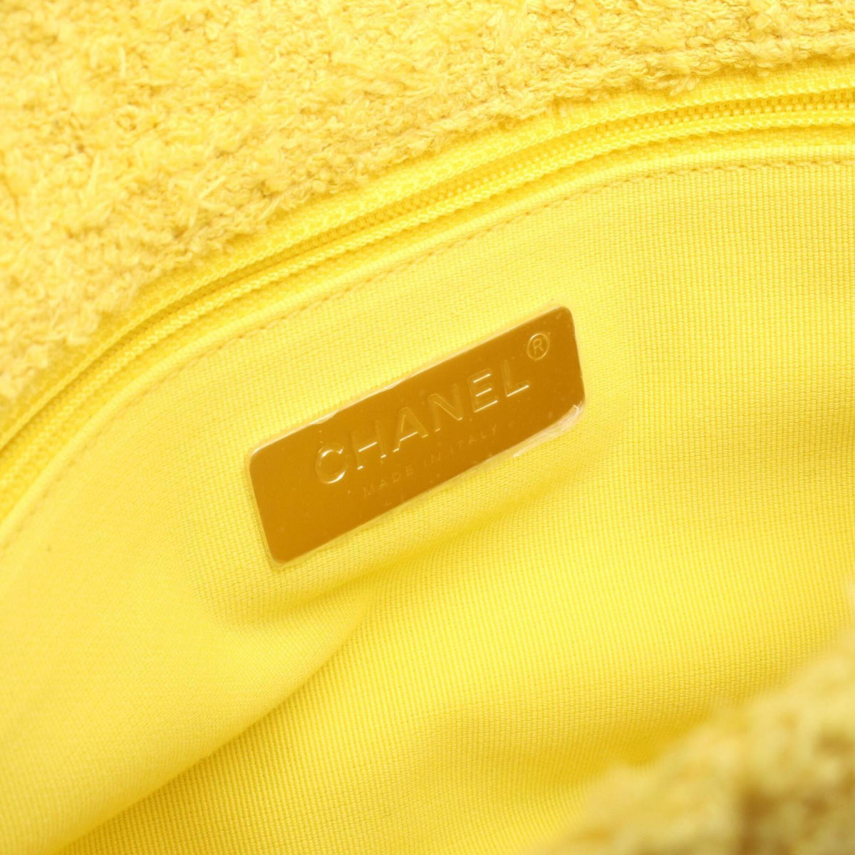 Chanel Yellow Fabric Handbag Shoulder Bag (Pre-Owned)