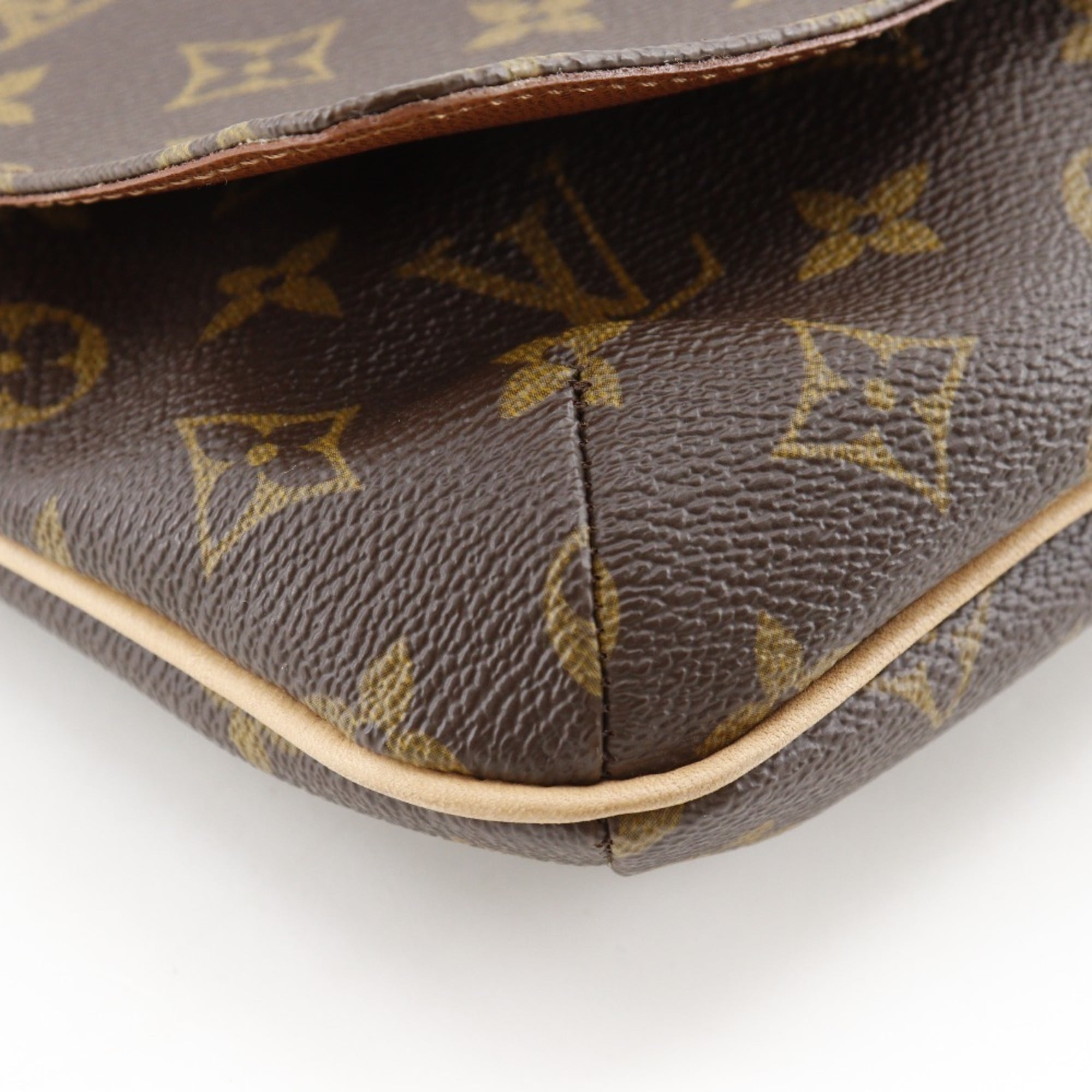 Louis Vuitton Brown Monogram Monogram Shoulder Bag (Pre-Owned)