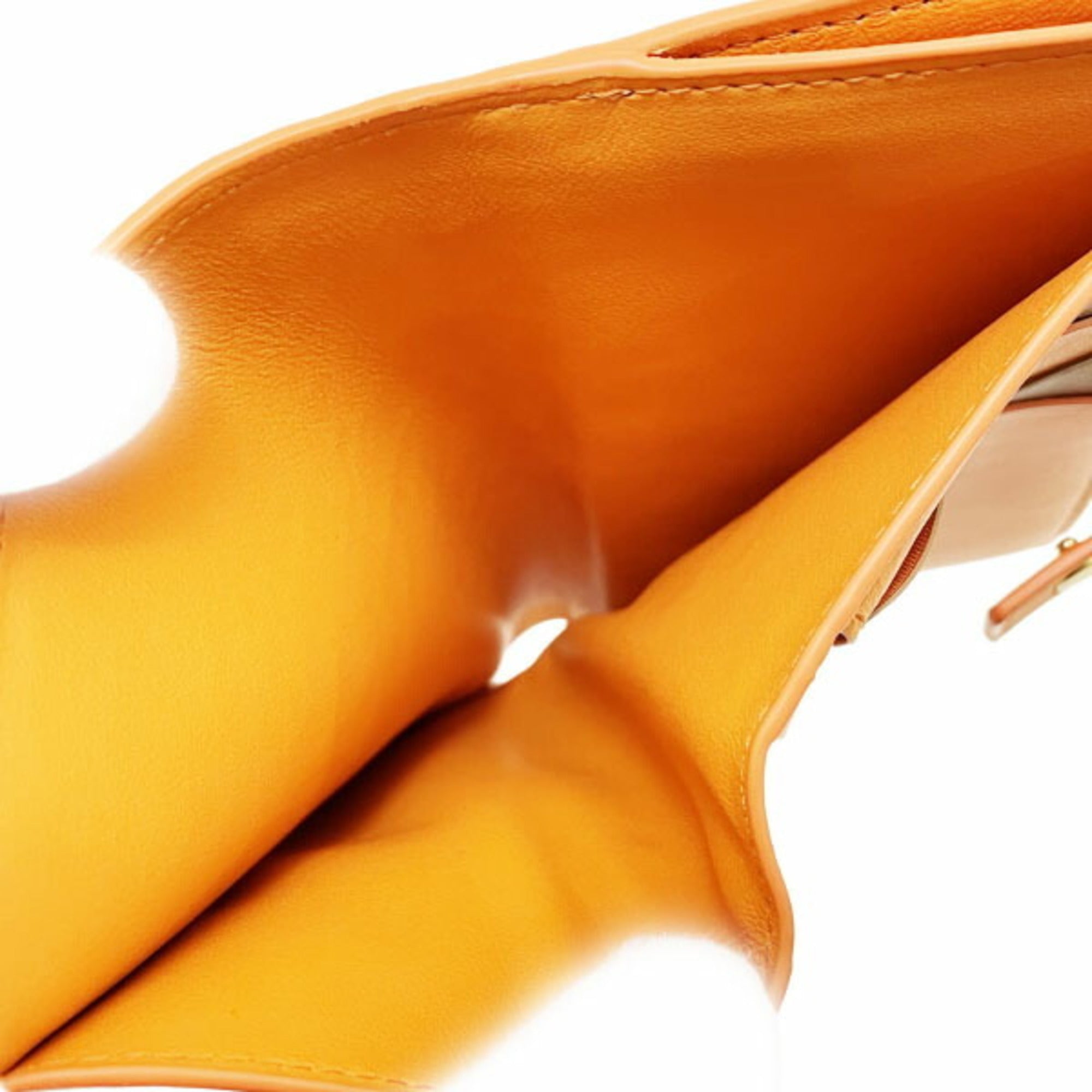 Bottega Veneta Light Brown Orange Leather Wallet (Bi-Fold) (Pre-Owned)