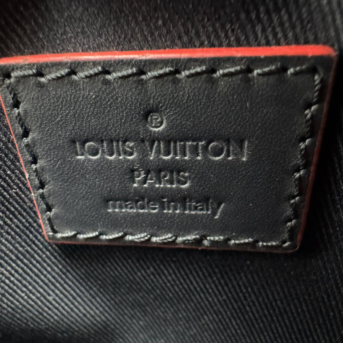 Louis Vuitton Navy Shoulder Bag (Pre-Owned)