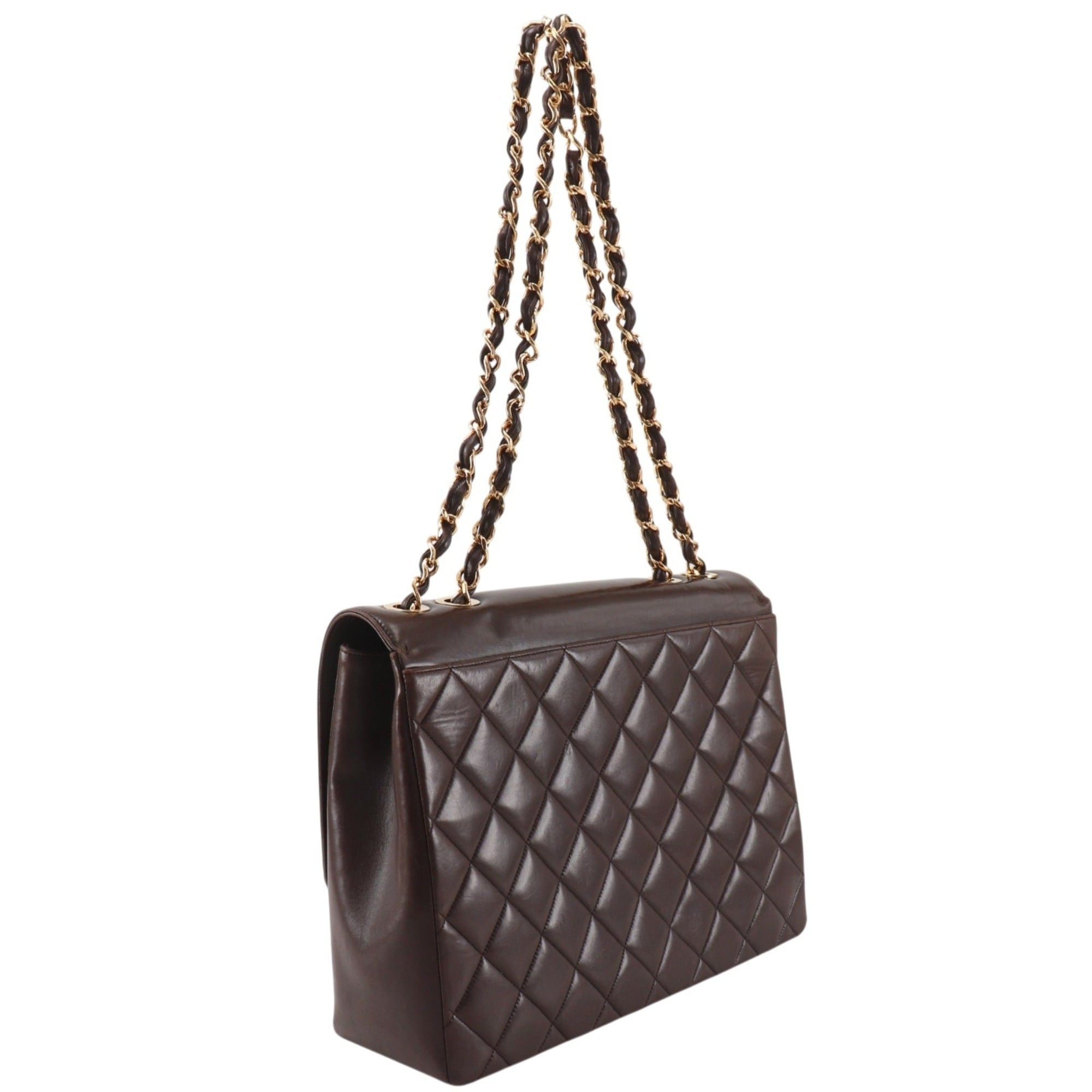 Chanel Brown Leather Shoulder Bag (Pre-Owned)